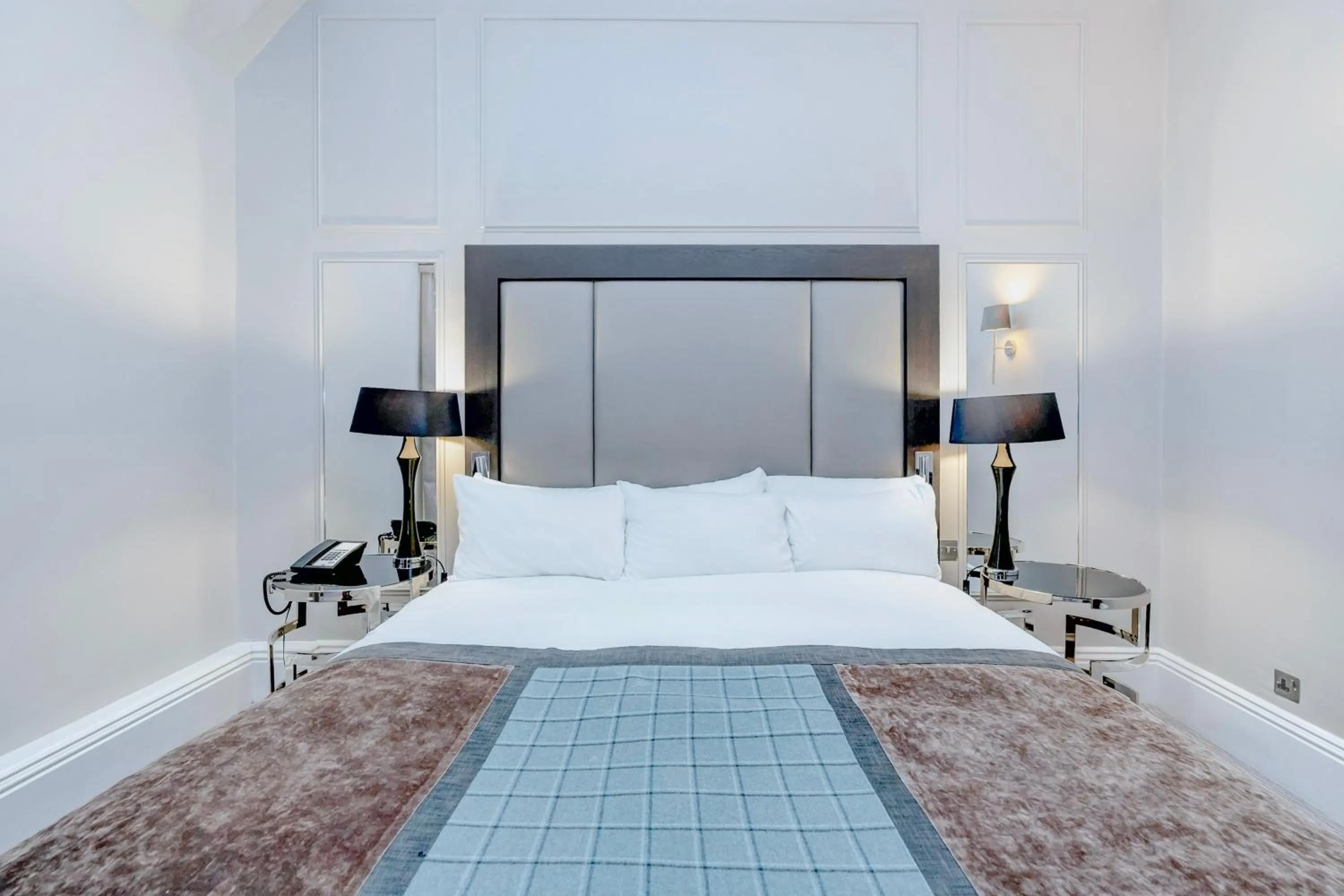 Bed in The Landmark Hotel and SPA Leisure Club Dundee By Sunday