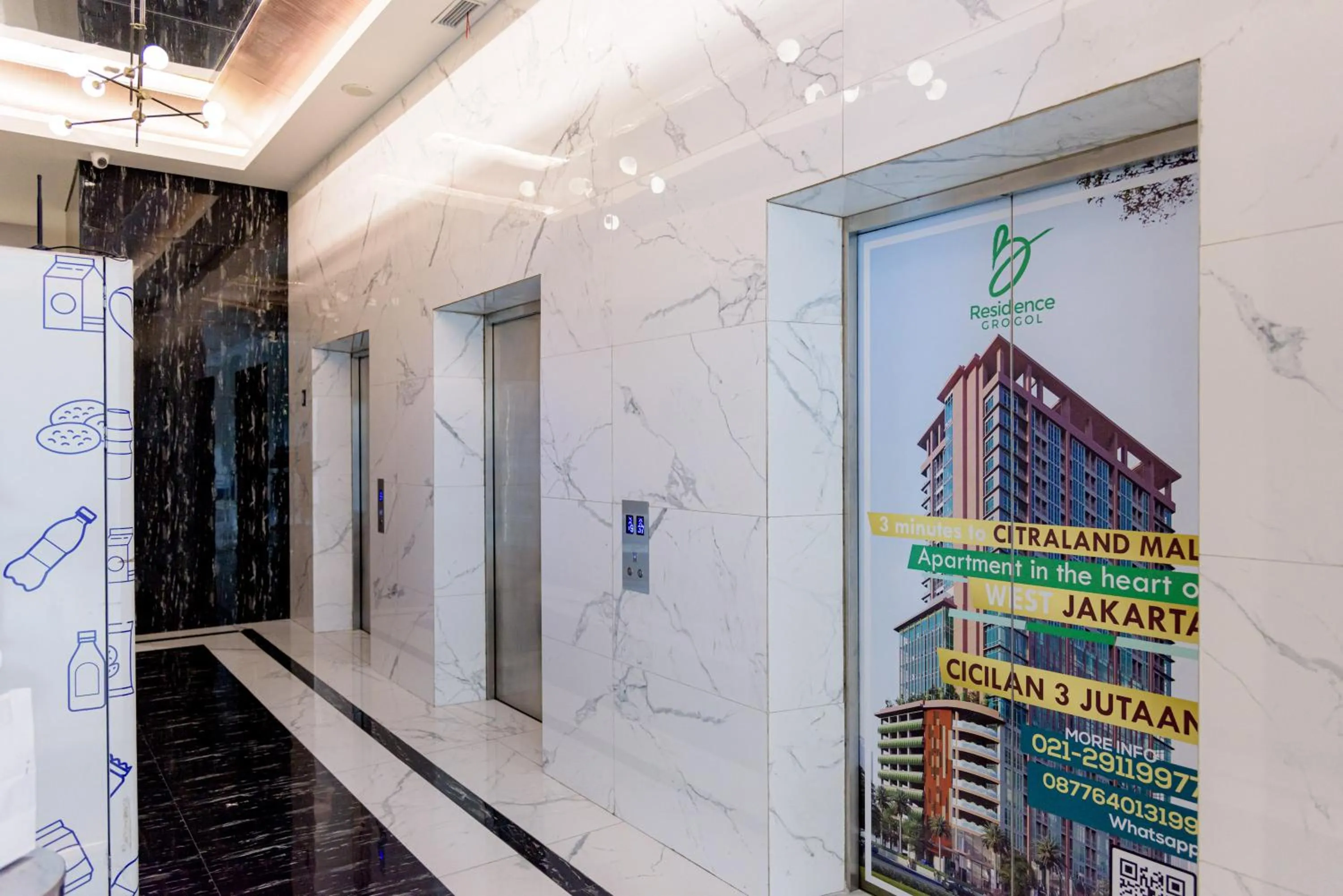 elevator in RedLiving Apartemen B Residence BSD - BE Urban Hotel