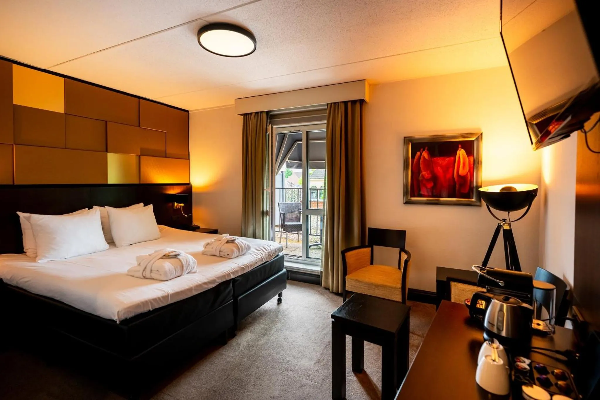 Photo of the whole room, Bed in Leonardo Oranje Hotel Leeuwarden