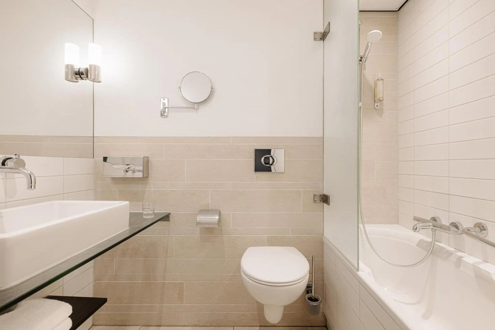 Bathroom in Leonardo Oranje Hotel Leeuwarden