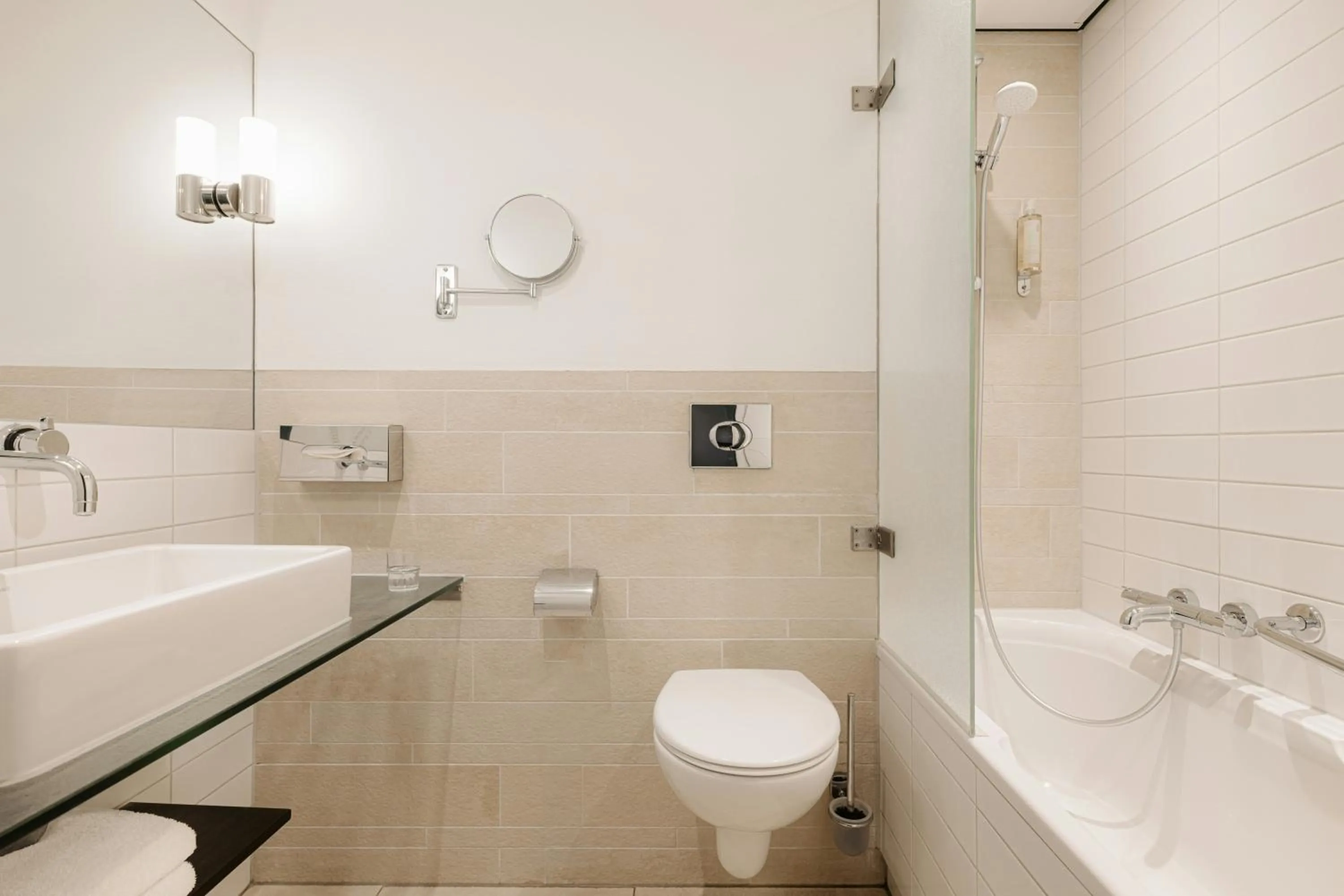 Bathroom in Leonardo Oranje Hotel Leeuwarden