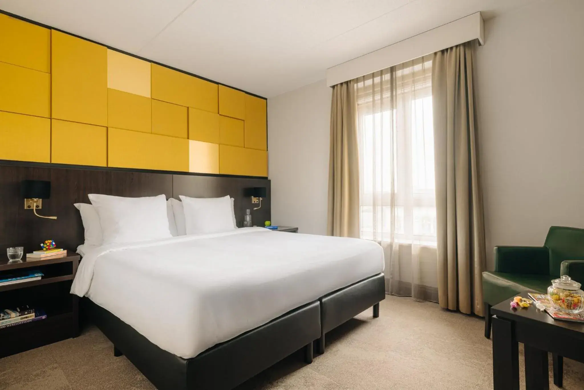 Superior Room 1 Double Bed in Leonardo Oranje Hotel Leeuwarden Superior Room 1 Double Bed in Leonardo Oranje Hotel Leeuwarden