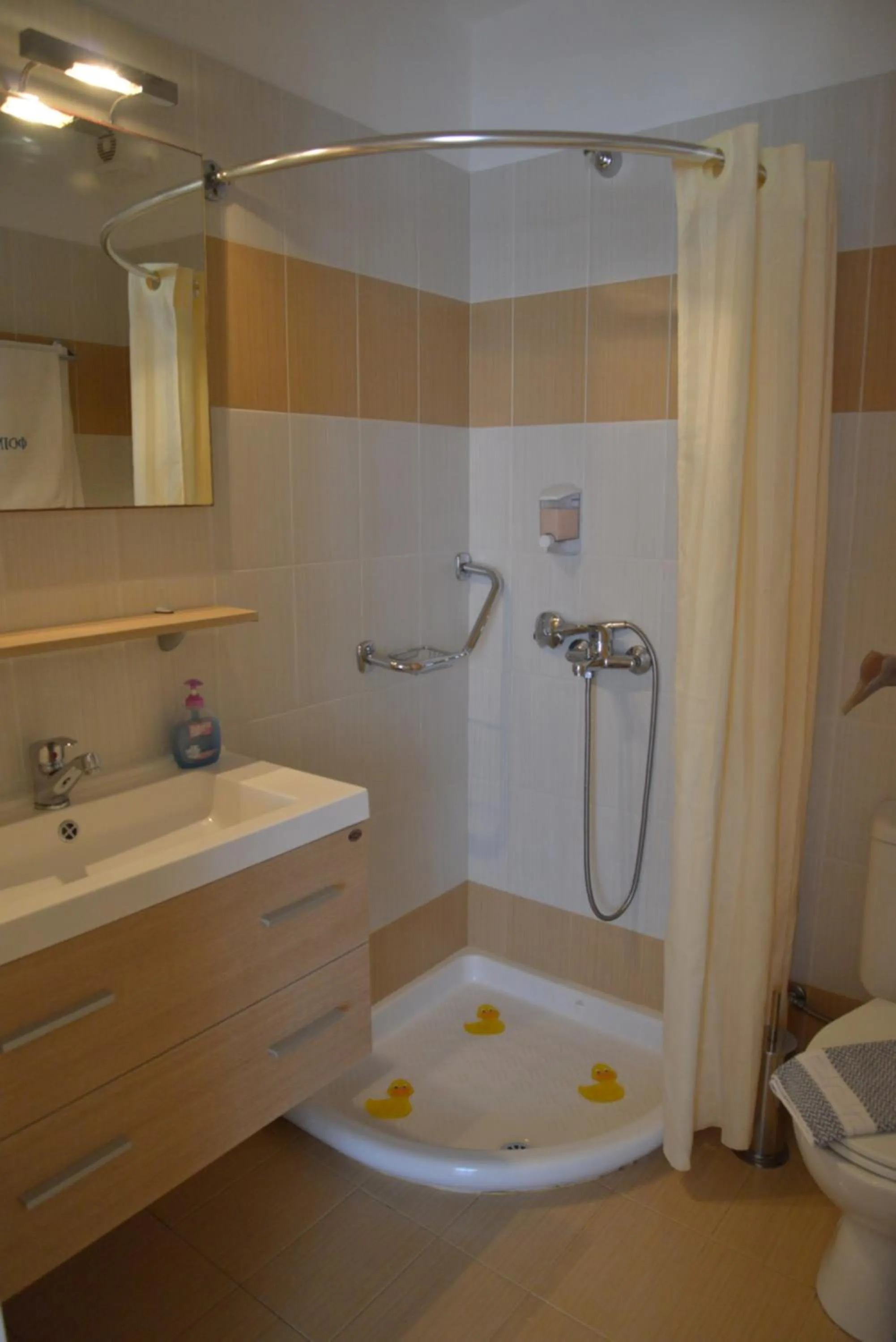 Bathroom in Finikas Studios
