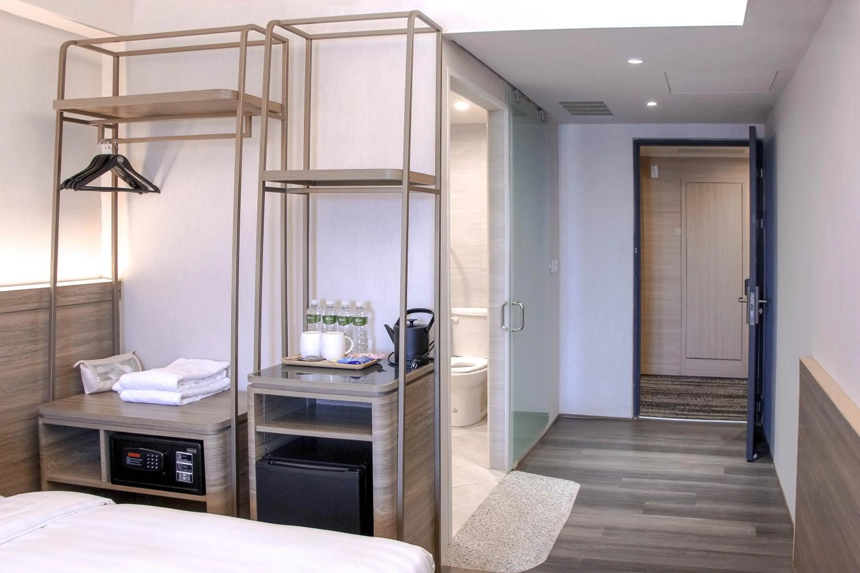 wardrobe, Bed in Hu House