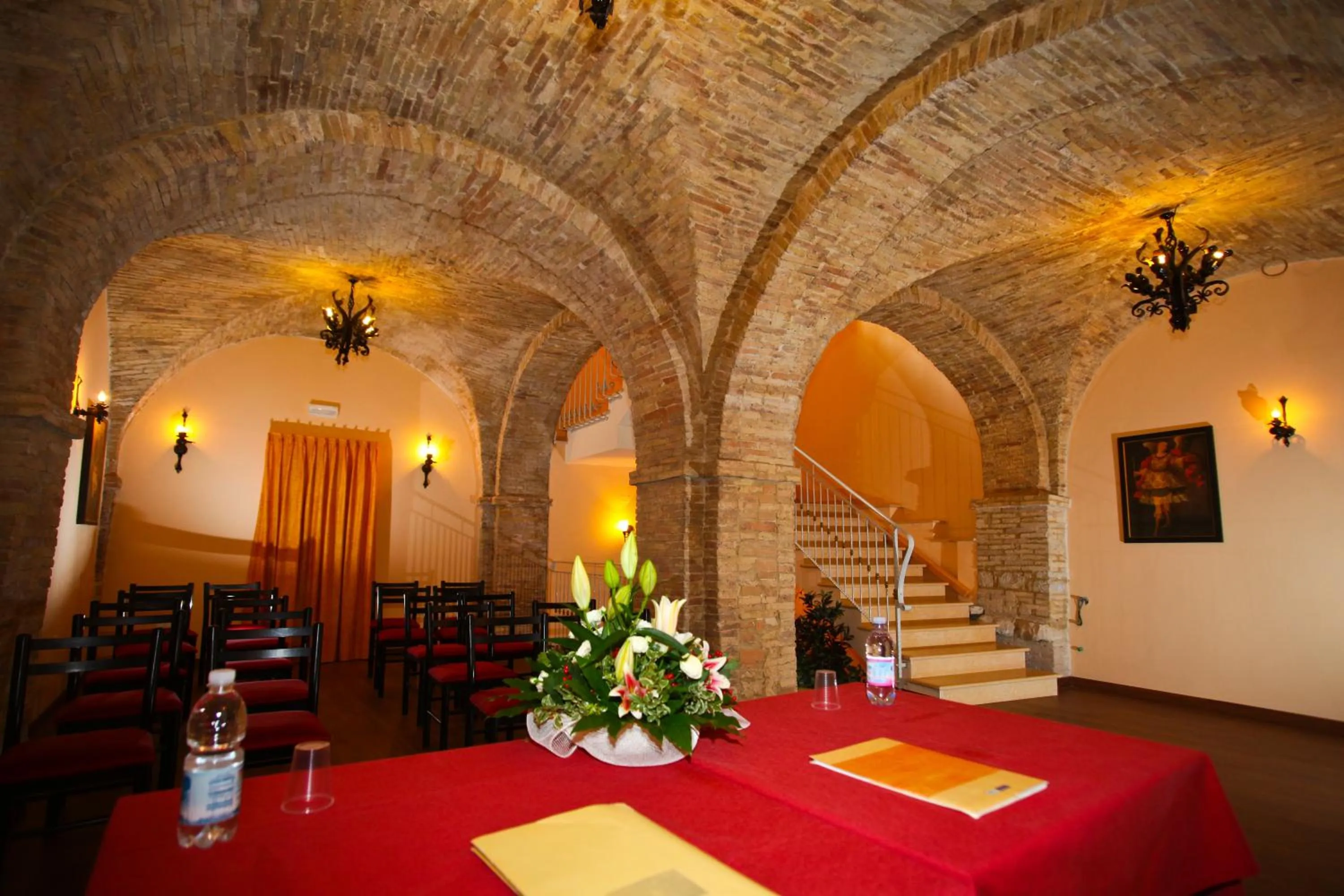 Communal lounge/ TV room in Hotel Ristorante Al Duca