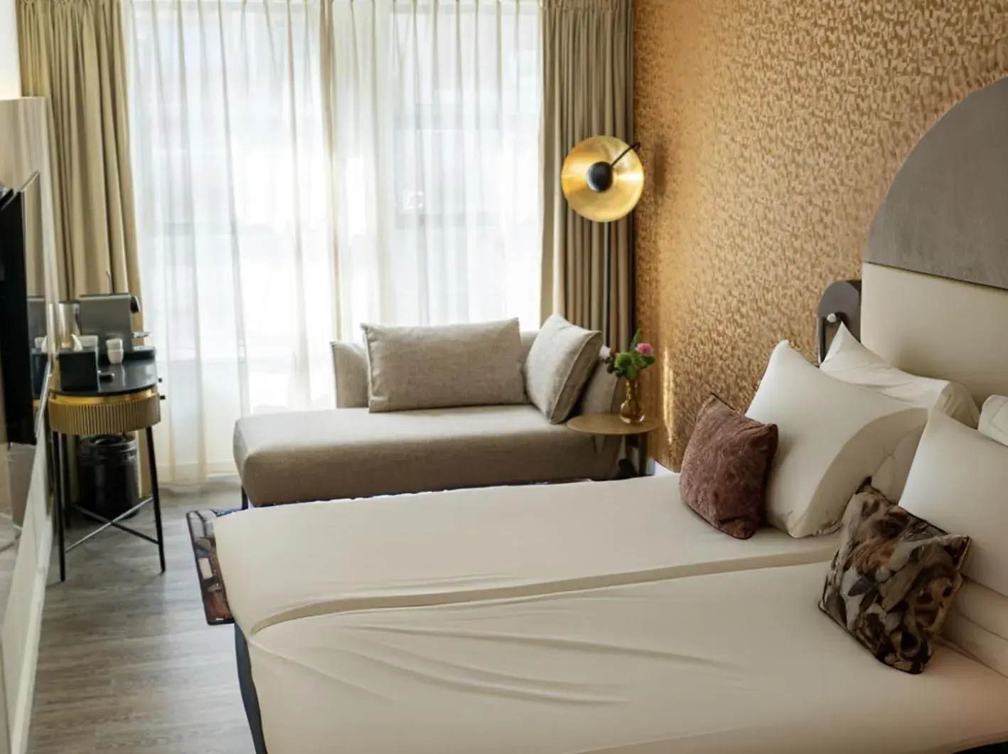 Superior Twin Room in Boutique Hotel Albus Amsterdam Centre Superior Twin Room in Boutique Hotel Albus Amsterdam Centre