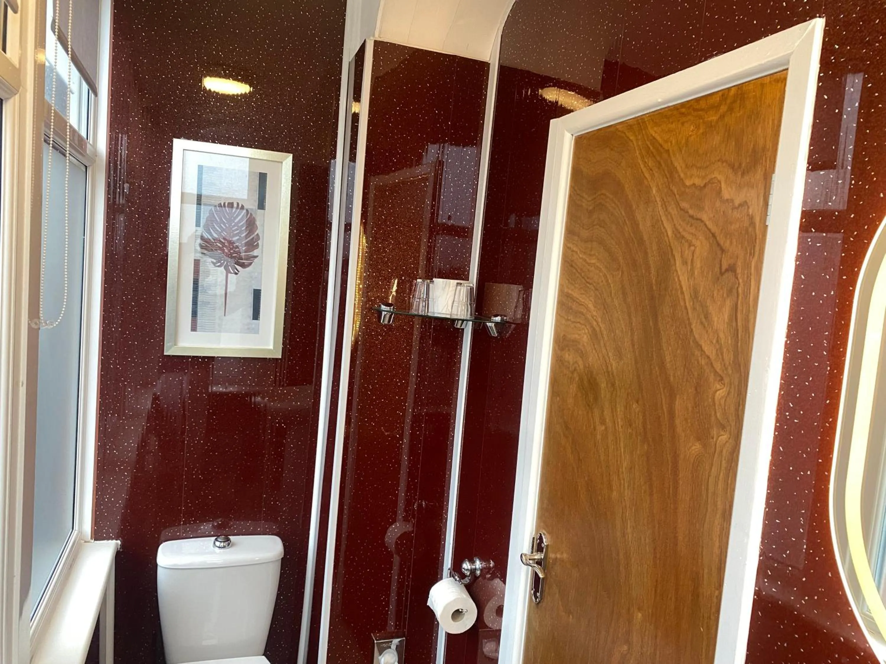 Bathroom in The Fossil Tree Hotel