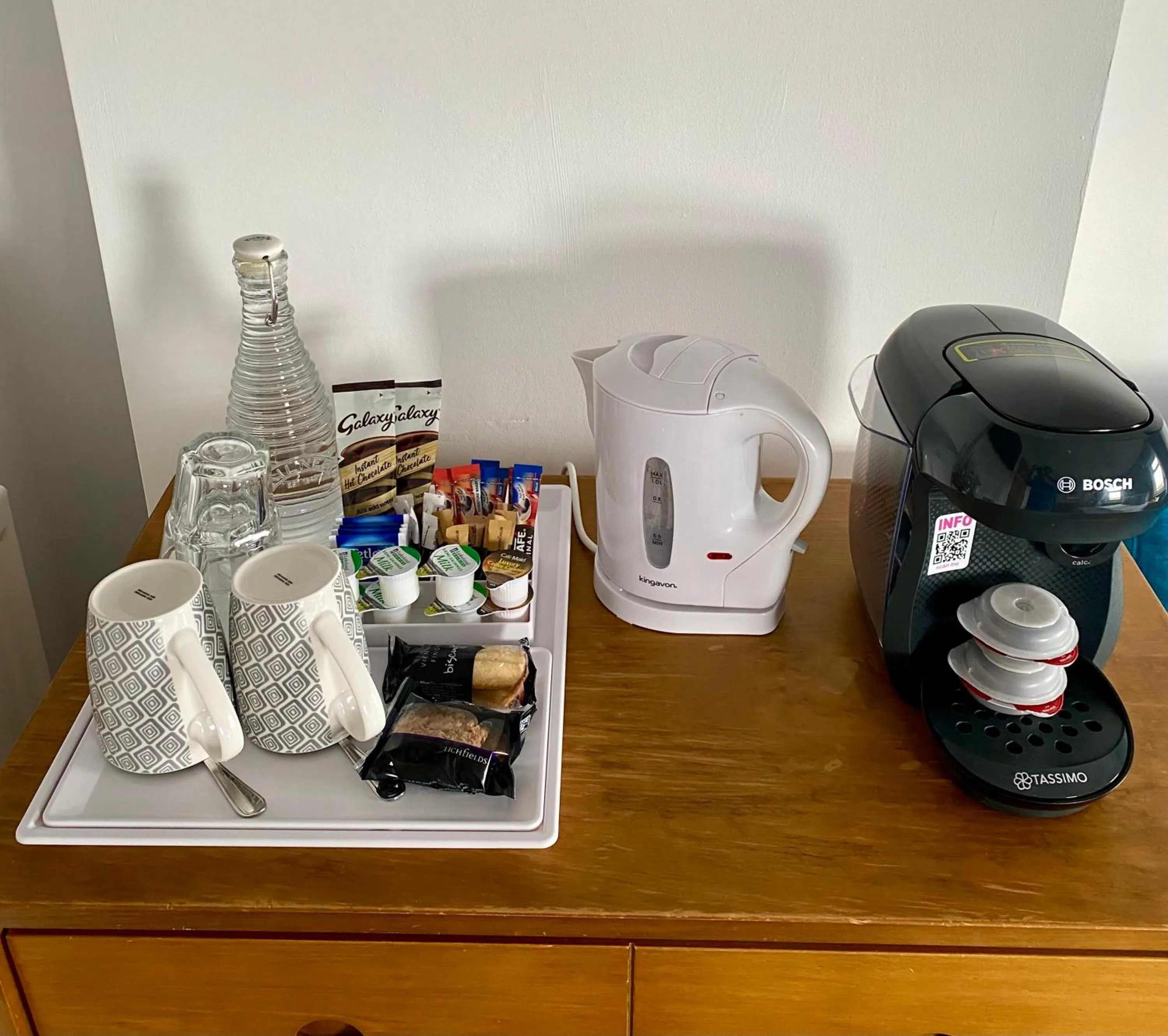 Coffee/tea facilities in The Fossil Tree Hotel