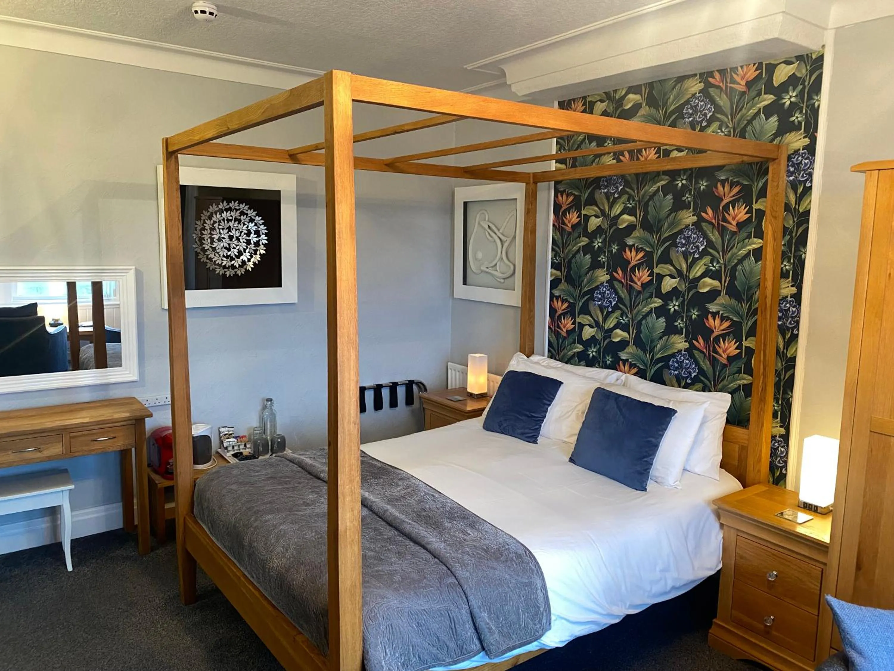 Bed in The Fossil Tree Hotel