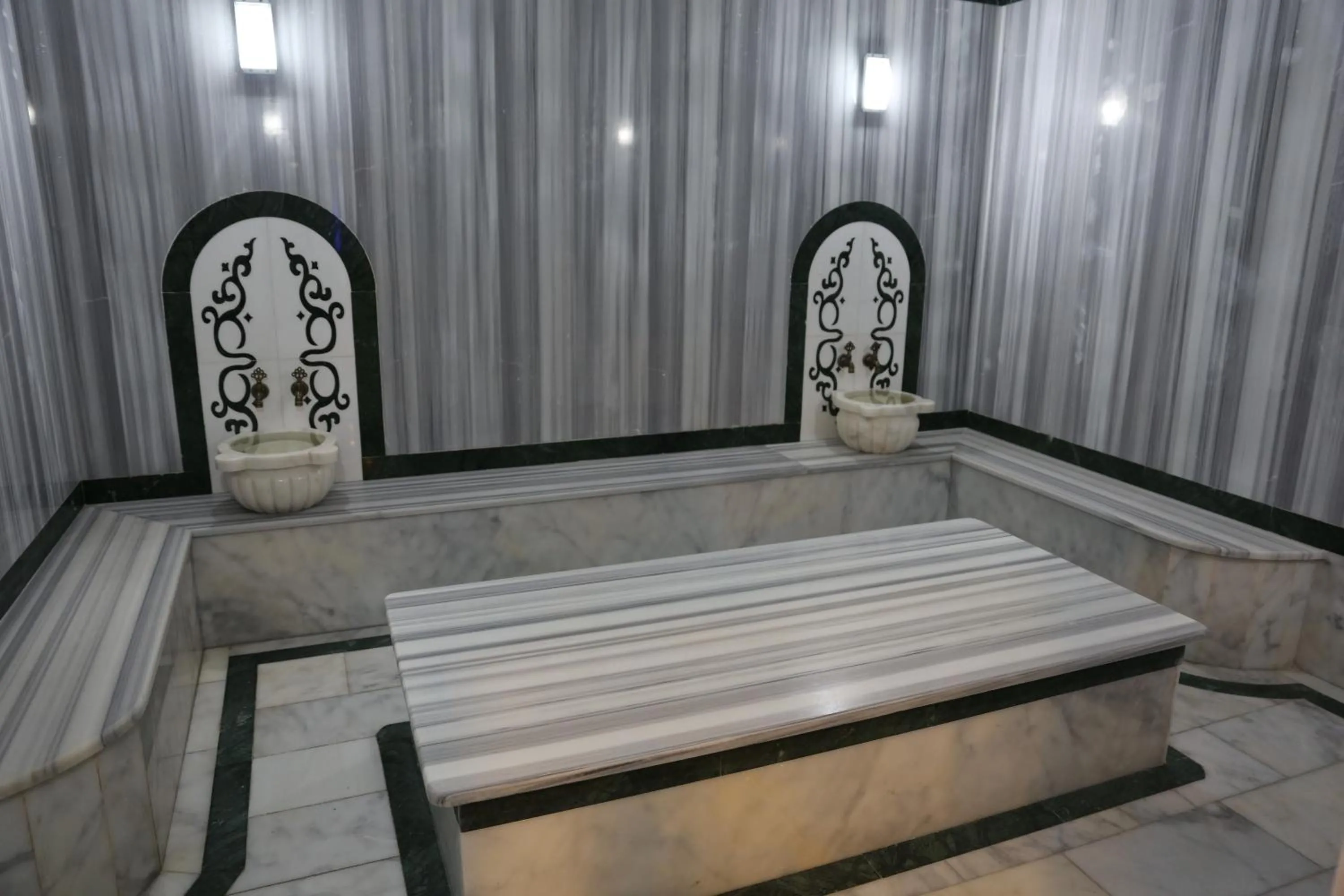 Spa and wellness centre/facilities in Luxe Lankaran Hotel