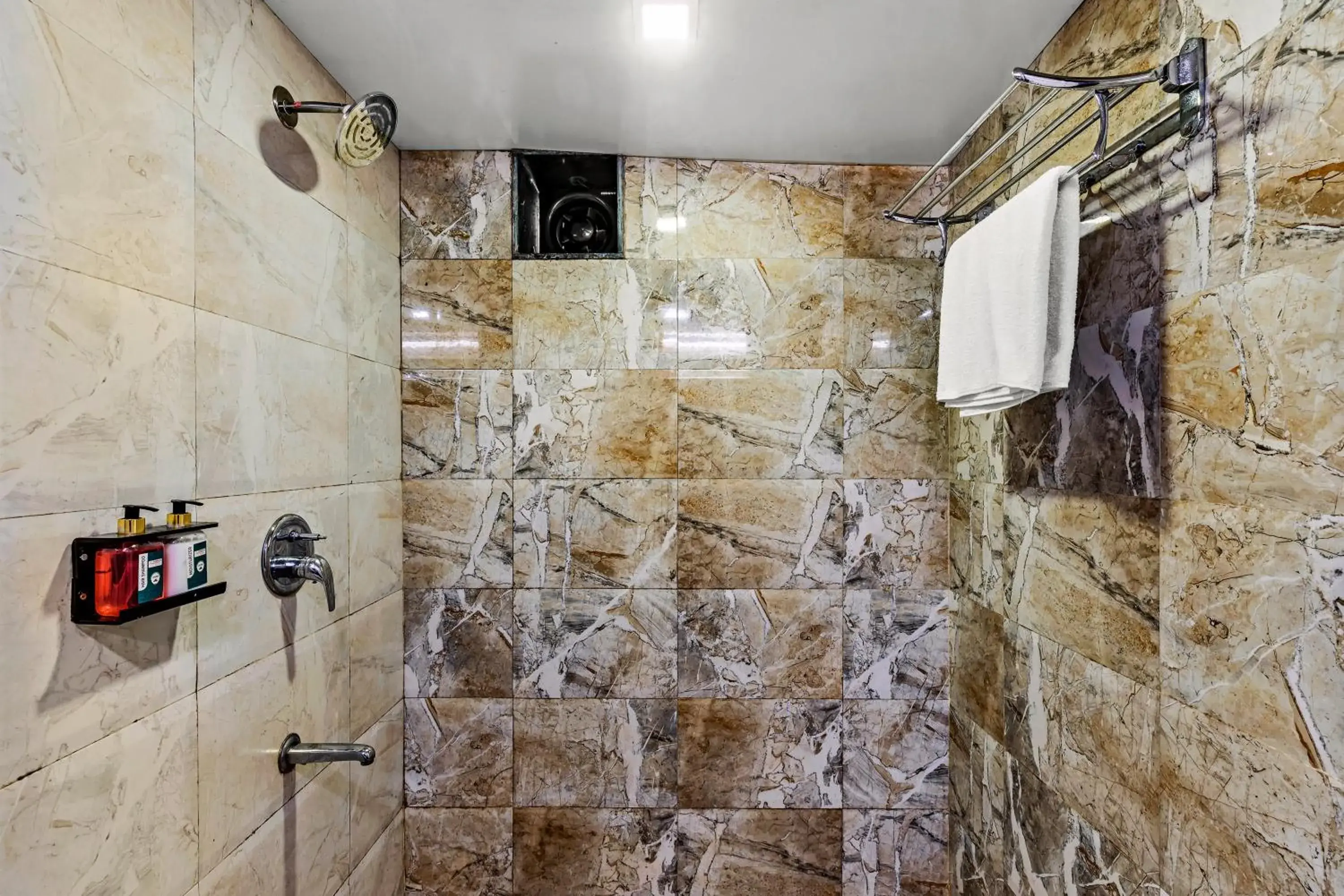 Bathroom in Krushnai Resort Bathroom in Krushnai Resort