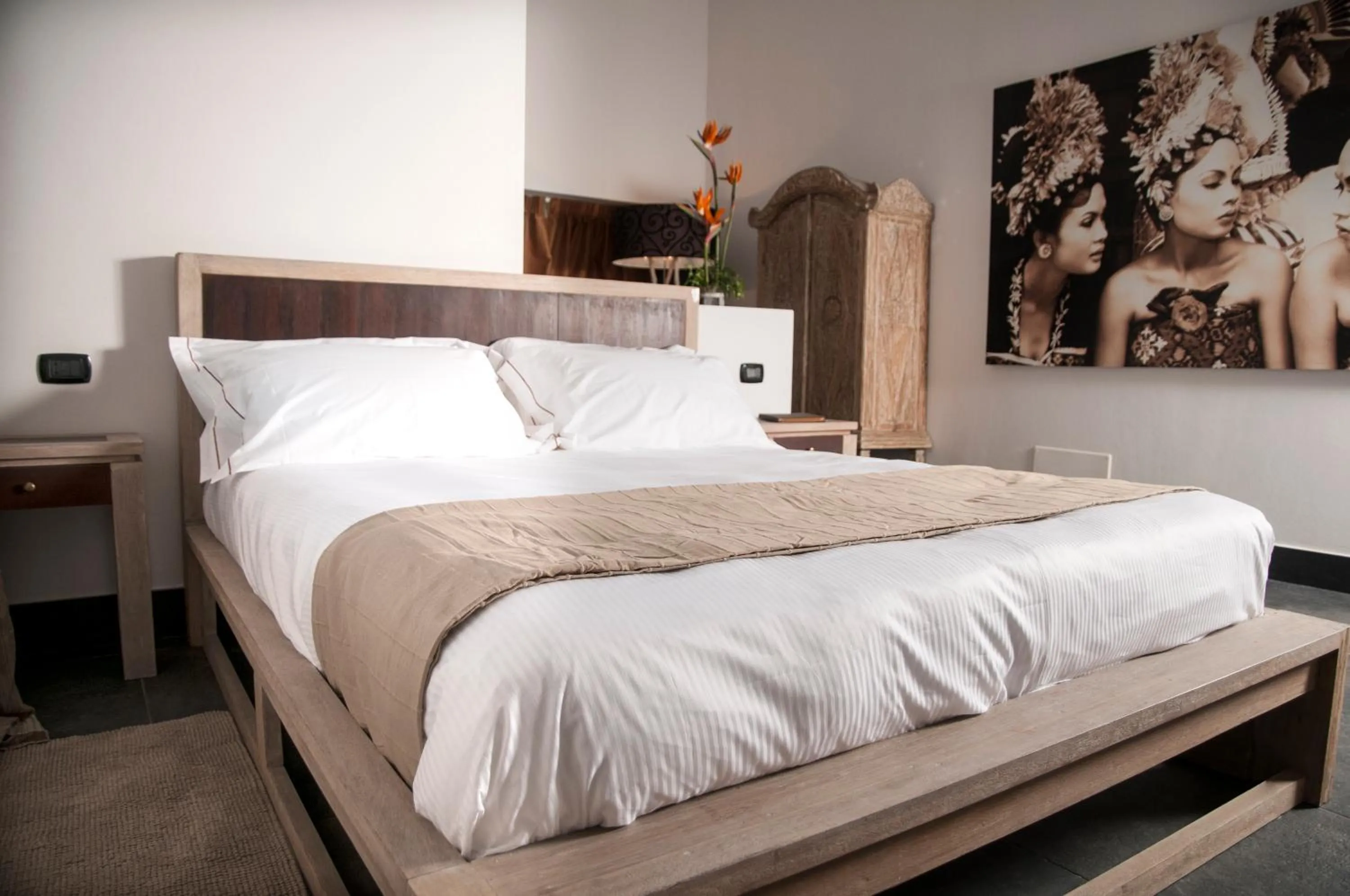 Seating area, Bed in Seven Maze Charming House