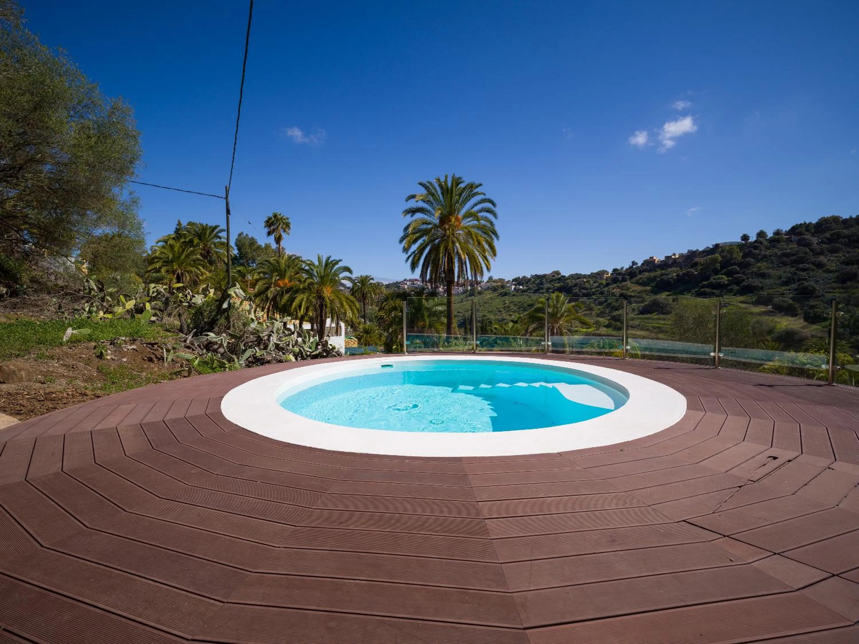 Swimming pool in Agroturismo Suites Hacienda los Olivos