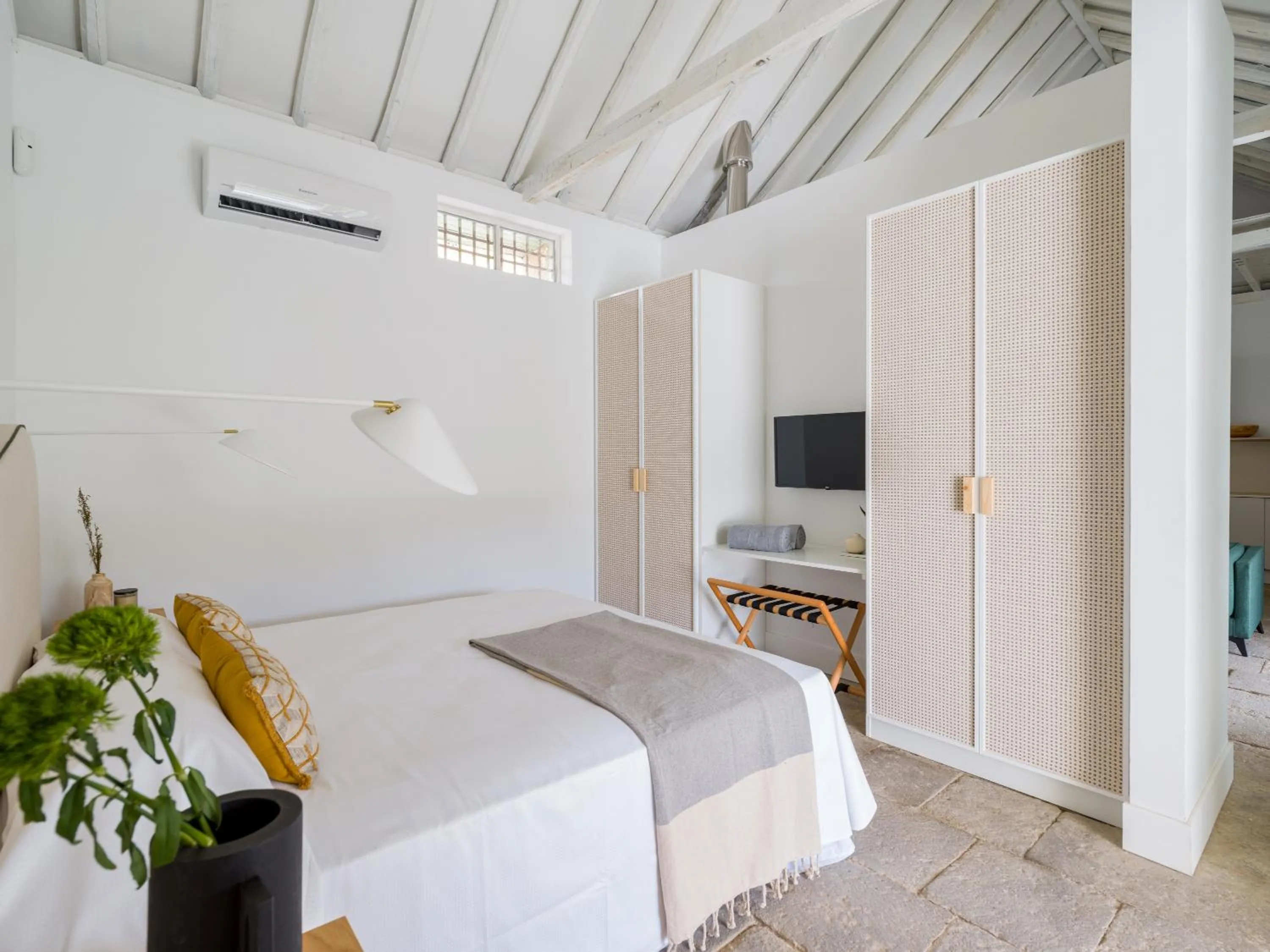 Photo of the whole room, Bed in Agroturismo Suites Hacienda los Olivos