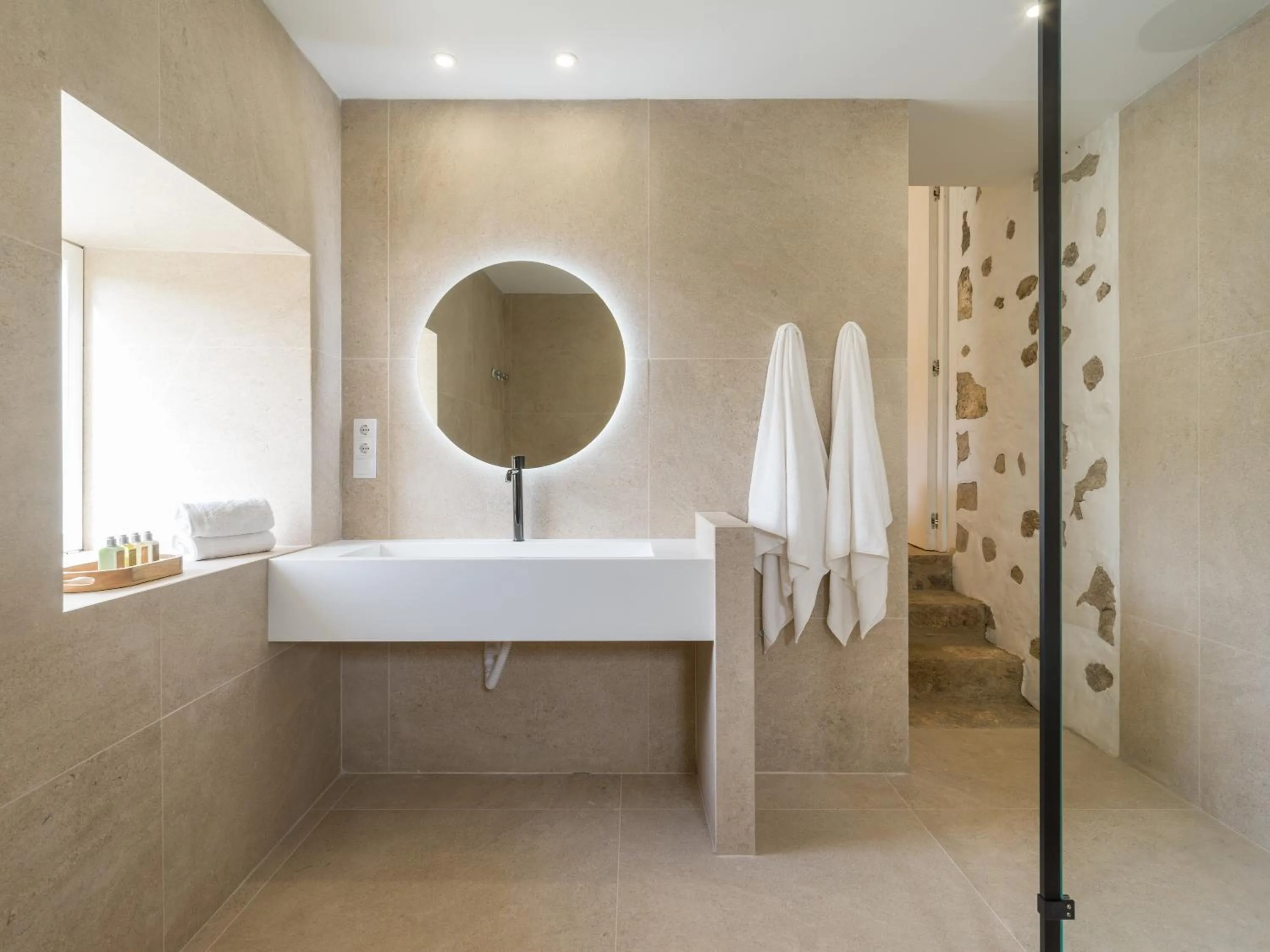Bath in Agroturismo Suites Hacienda los Olivos