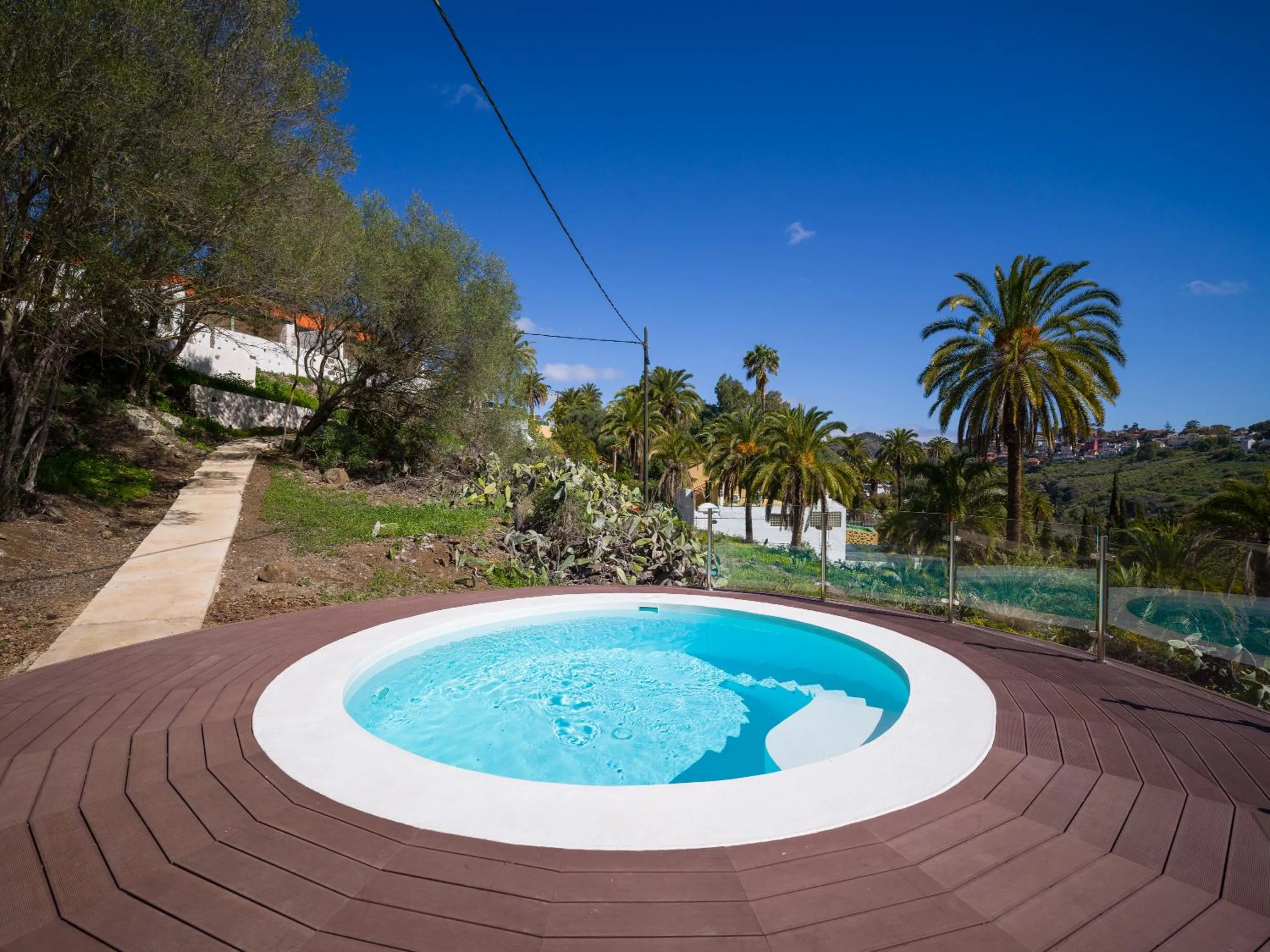 Swimming pool in Agroturismo Suites Hacienda los Olivos