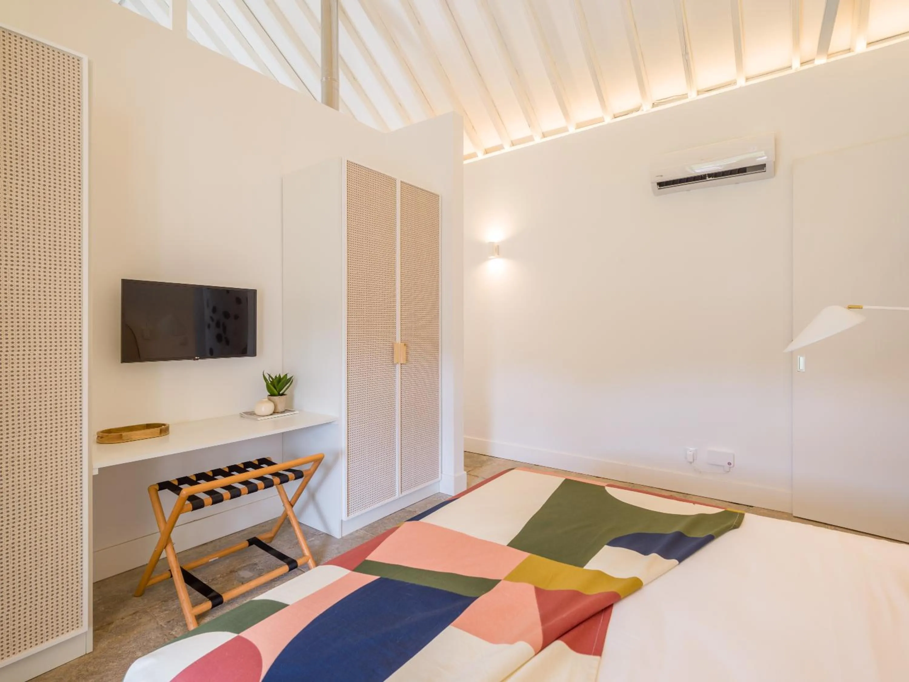 Photo of the whole room, Bed in Agroturismo Suites Hacienda los Olivos