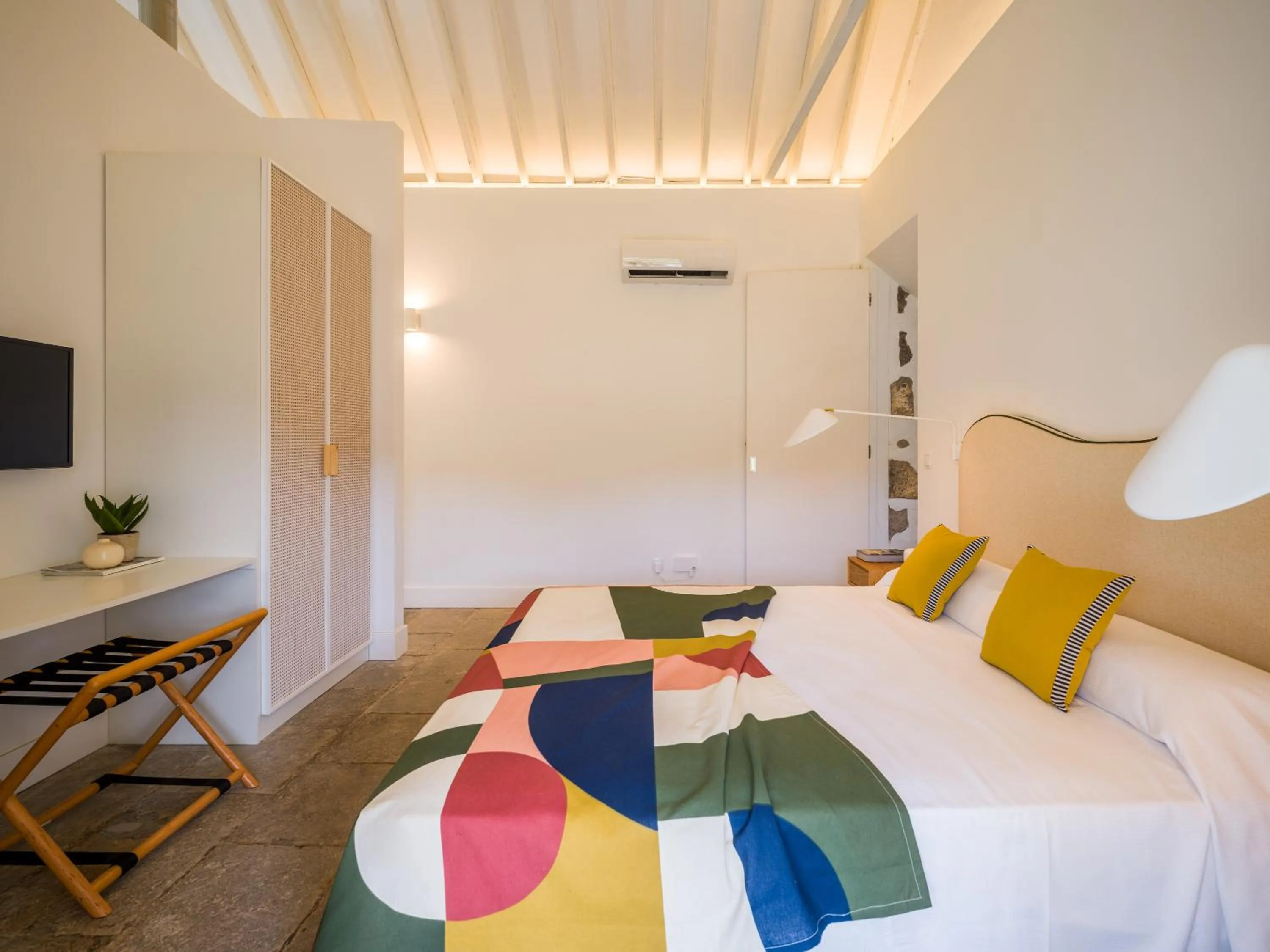 Photo of the whole room, Bed in Agroturismo Suites Hacienda los Olivos