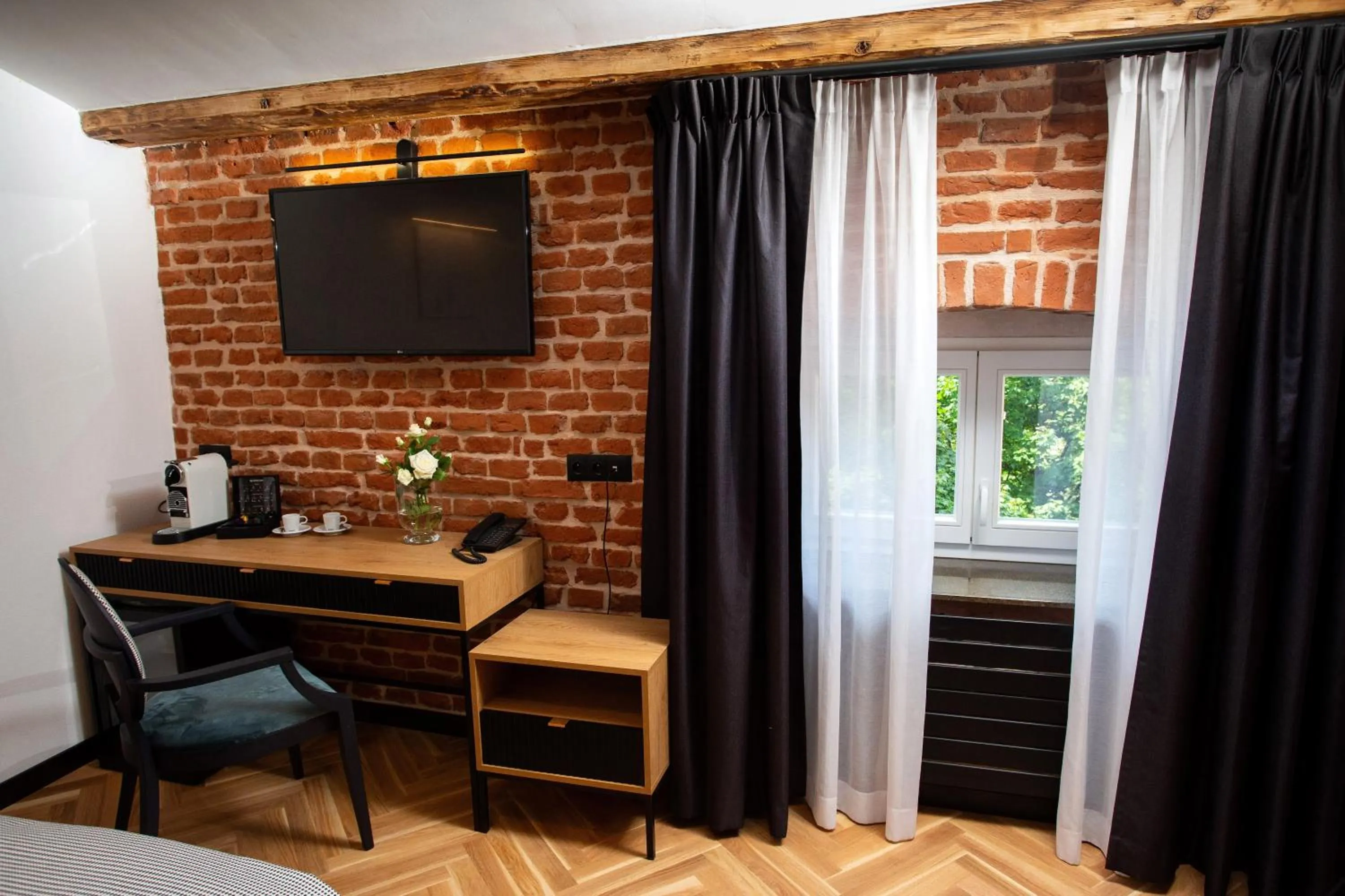 Photo of the whole room in HOTEL TEATR