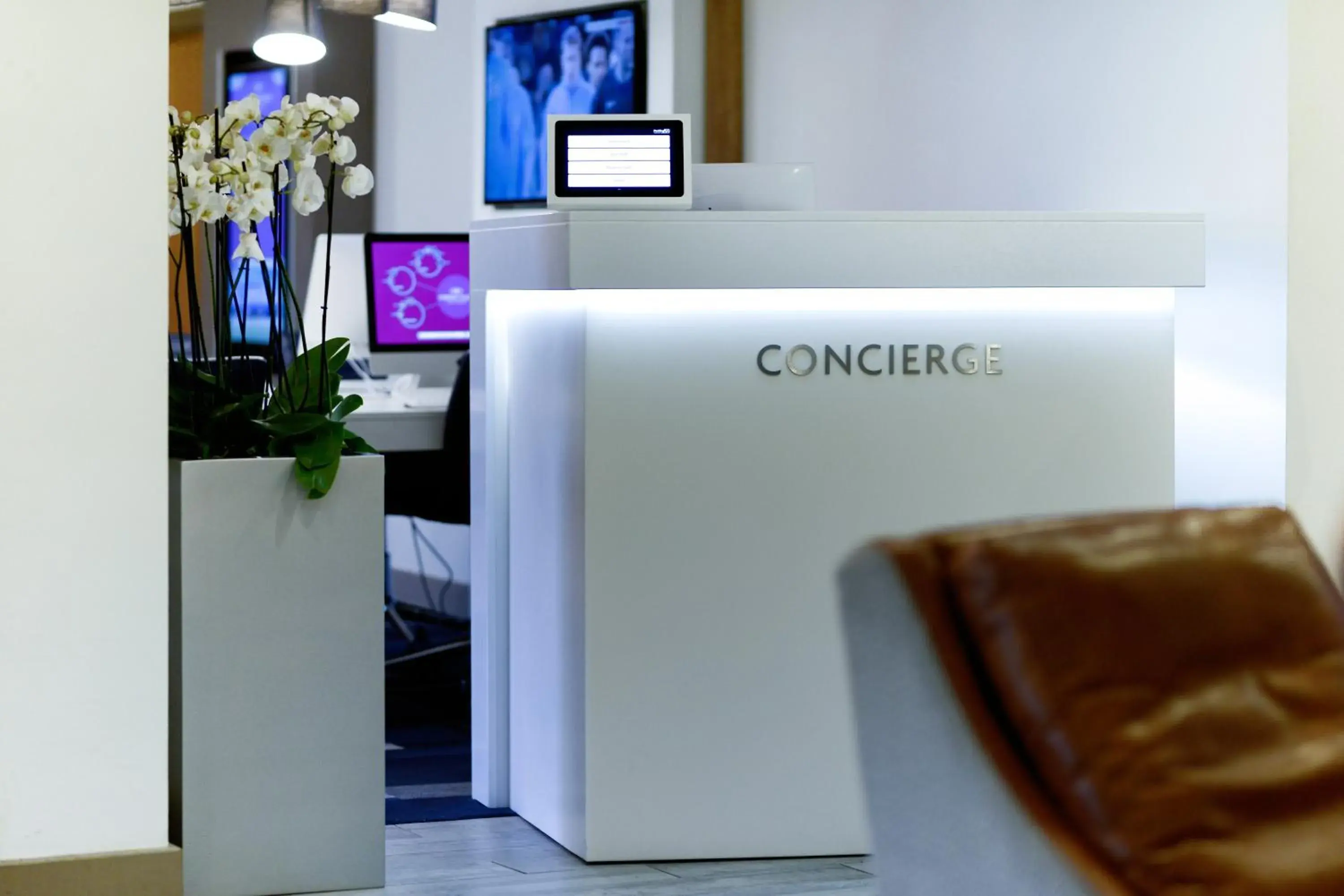 Lobby or reception in Crowne Plaza Plymouth by IHG Lobby or reception in Crowne Plaza Plymouth by IHG