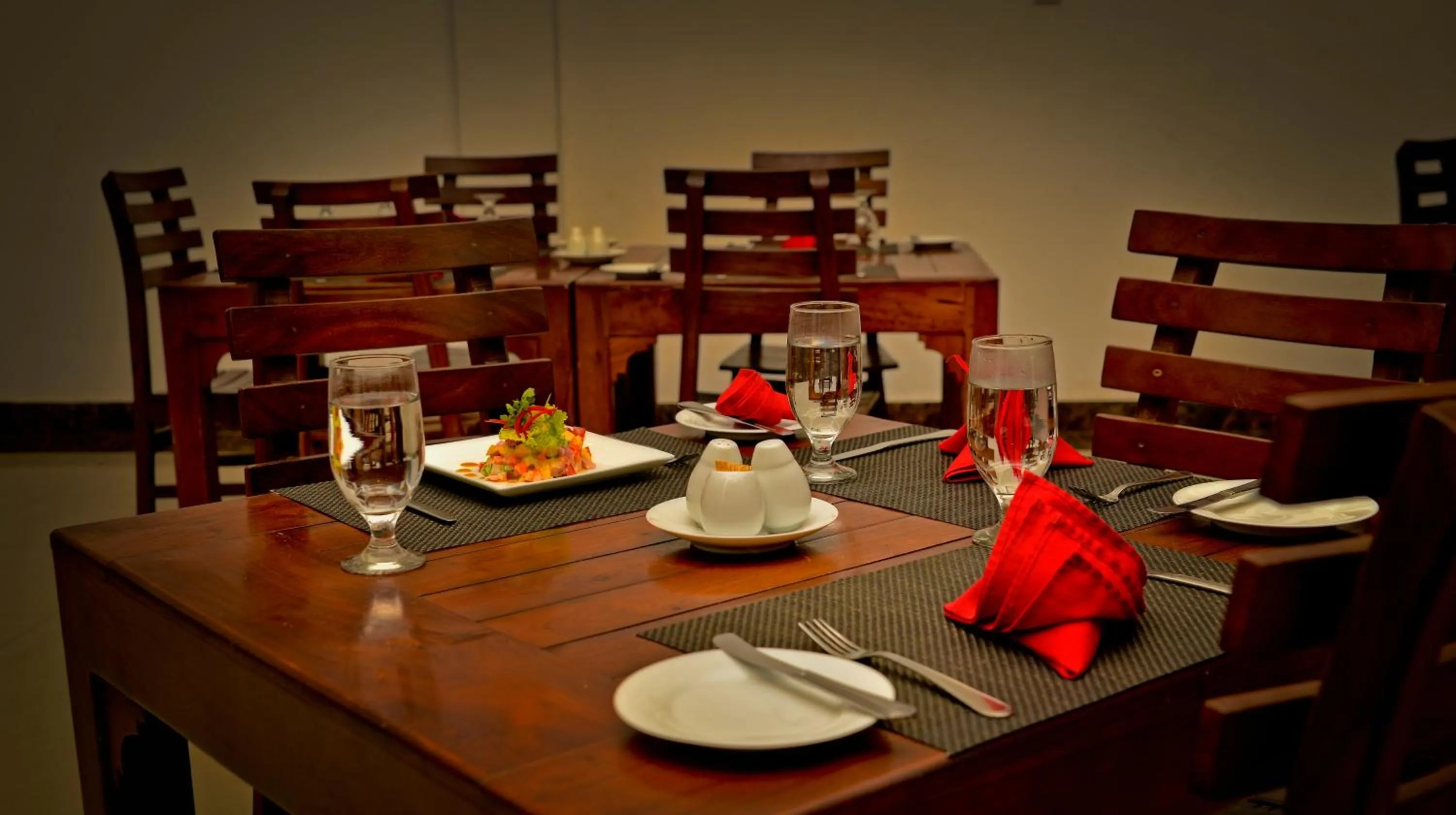 Dining area in Ceylan Lodge