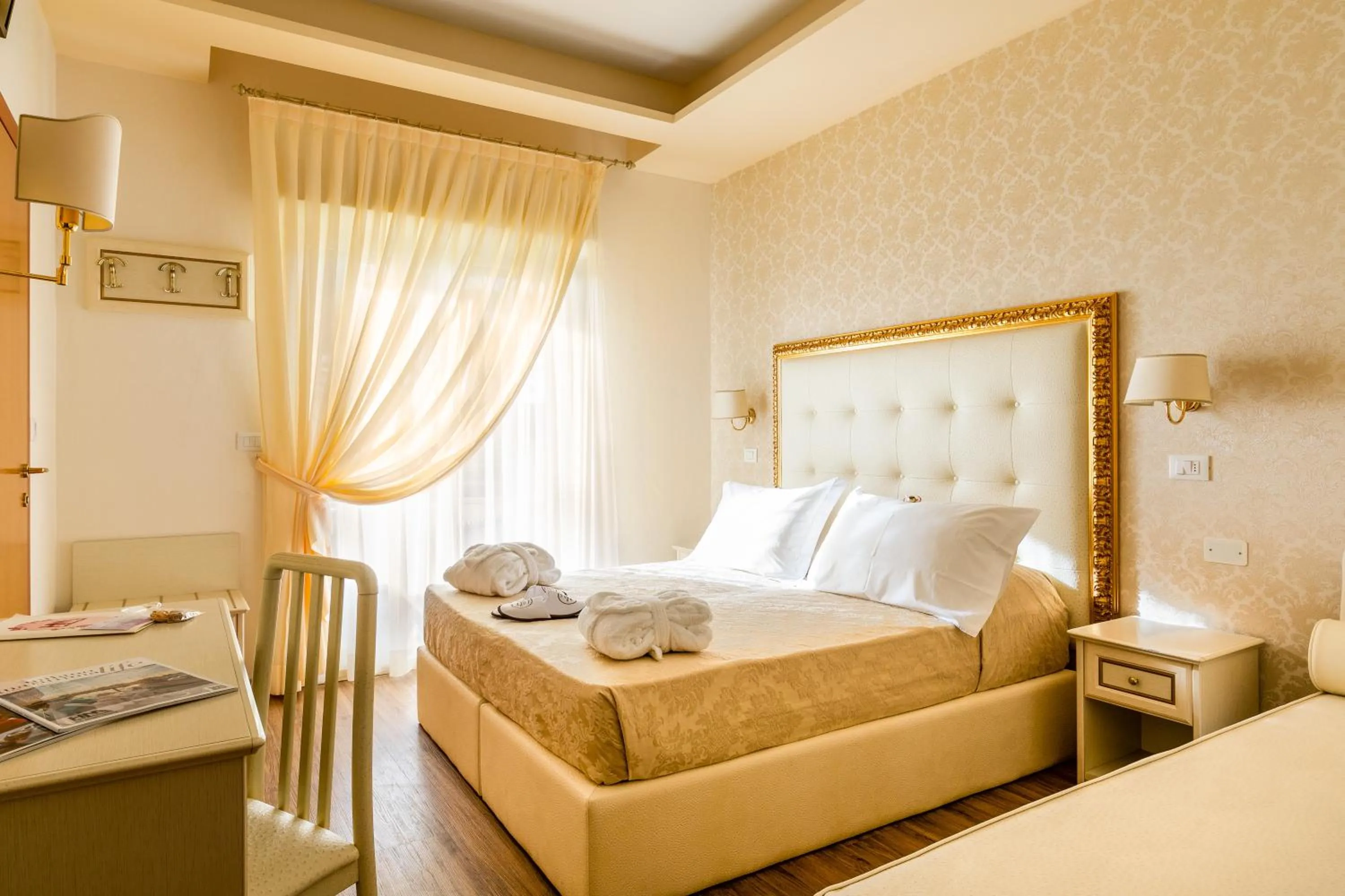 Bed in Hotel Mazzanti
