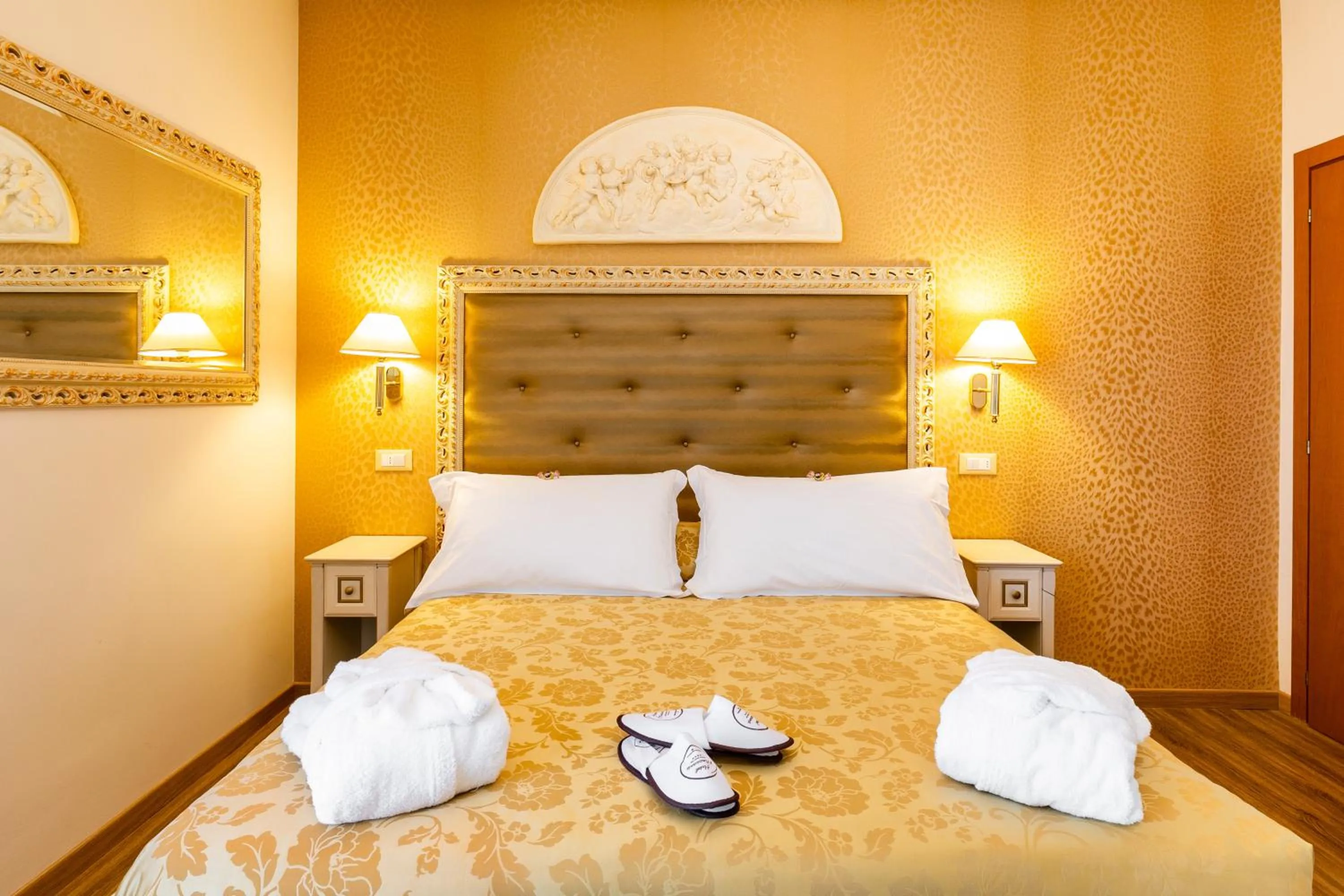 Bed in Hotel Mazzanti