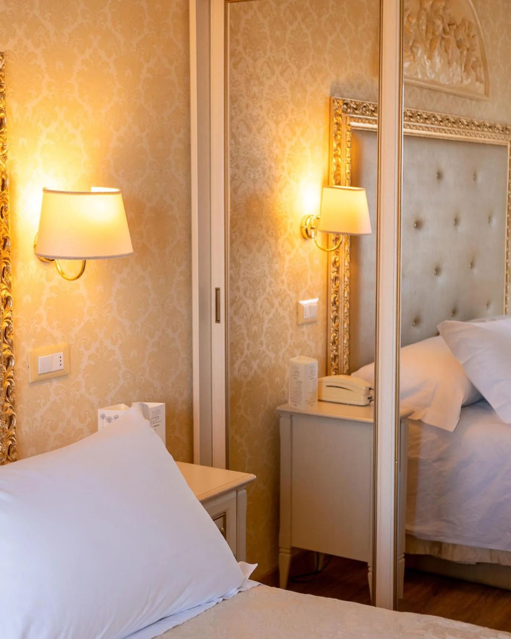 Bed in Hotel Mazzanti