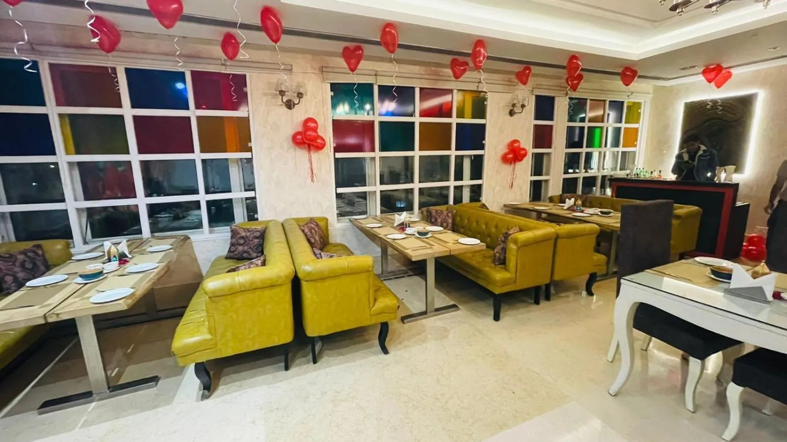 Restaurant/places to eat in Flute Boutique by Hotel 91