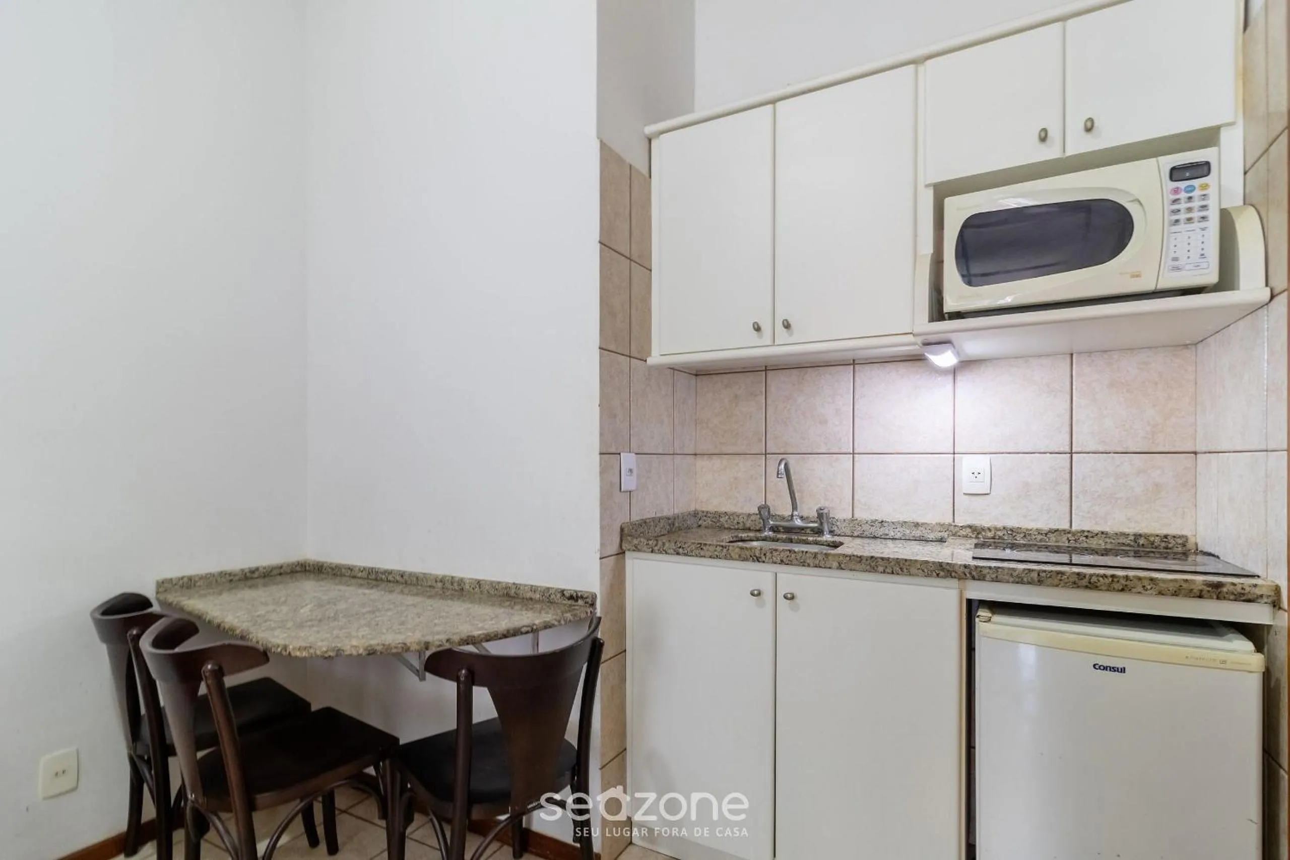 Apartment 200m from Ingleses Beach IHO264