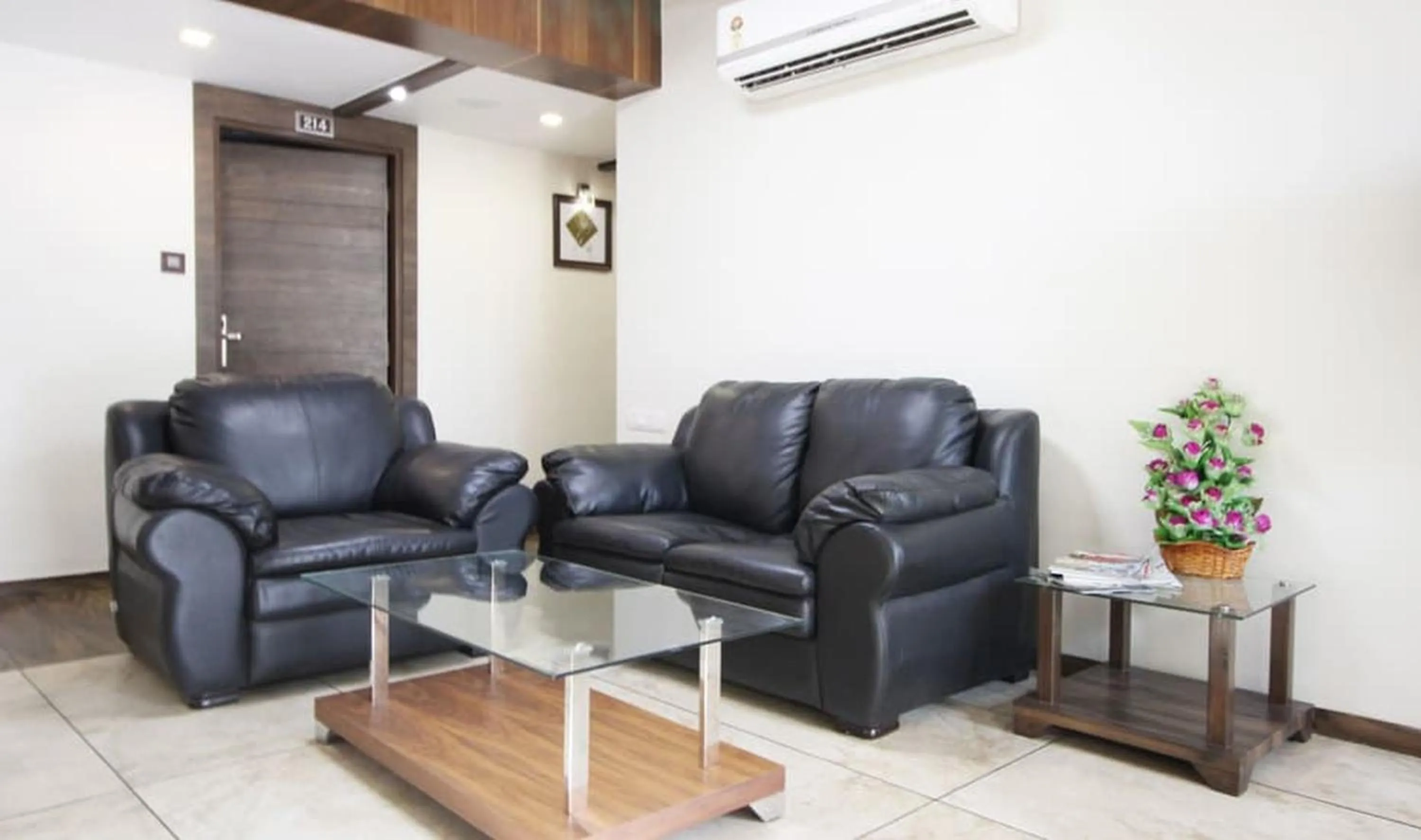 Seating area in Hotel Aaram Orchard