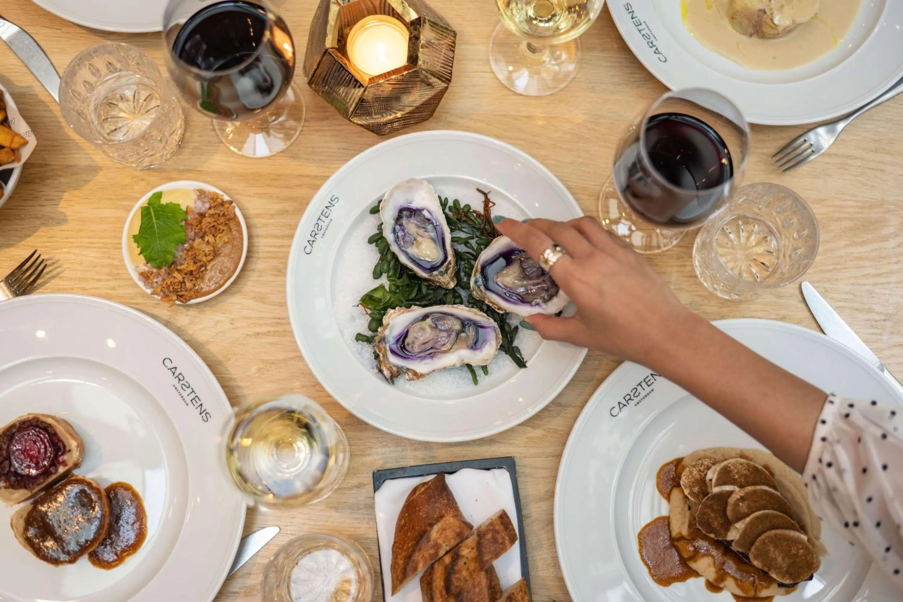 Restaurant/places to eat in Park Plaza Victoria Amsterdam