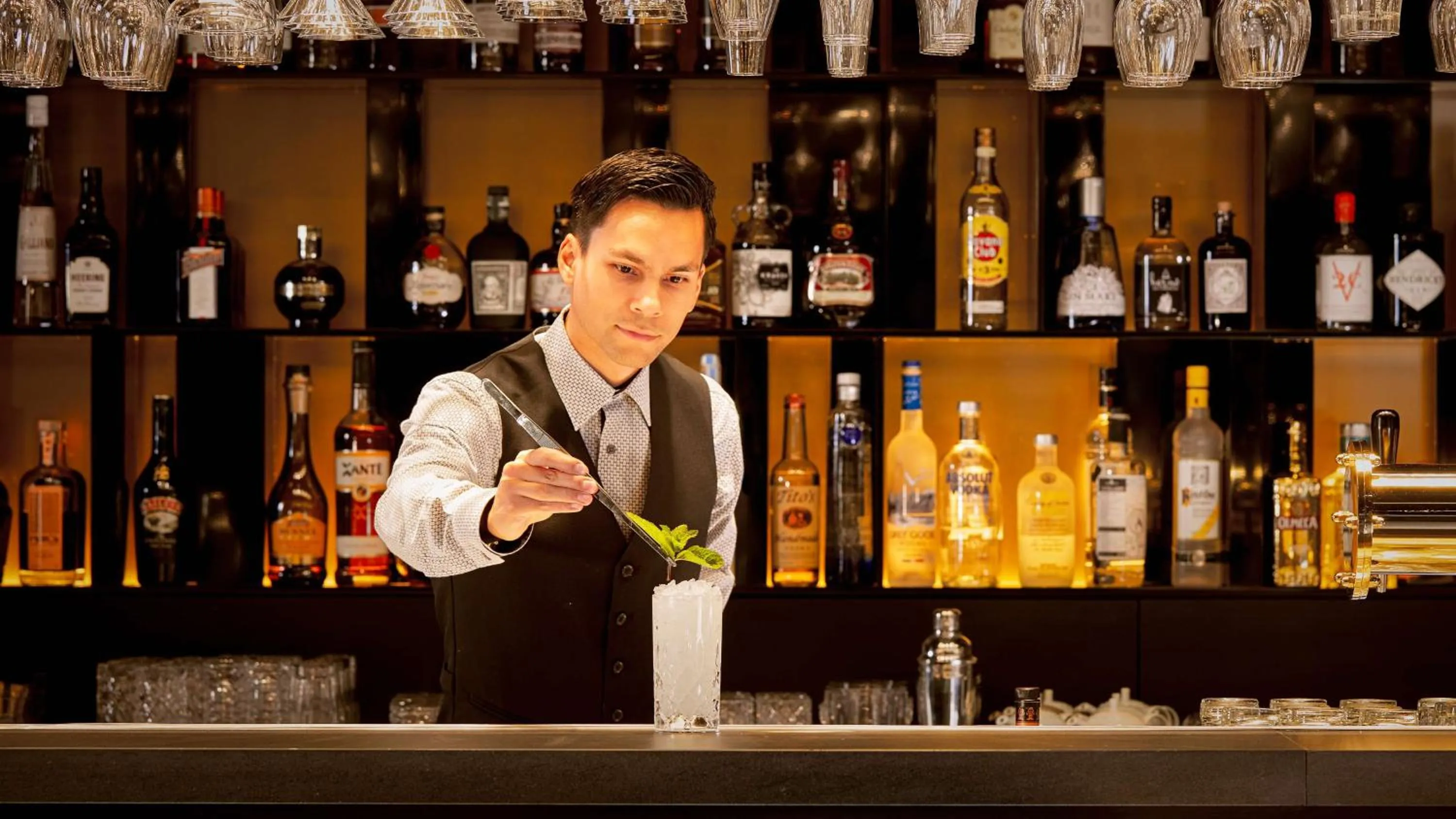 Lounge or bar in Park Plaza Victoria Amsterdam