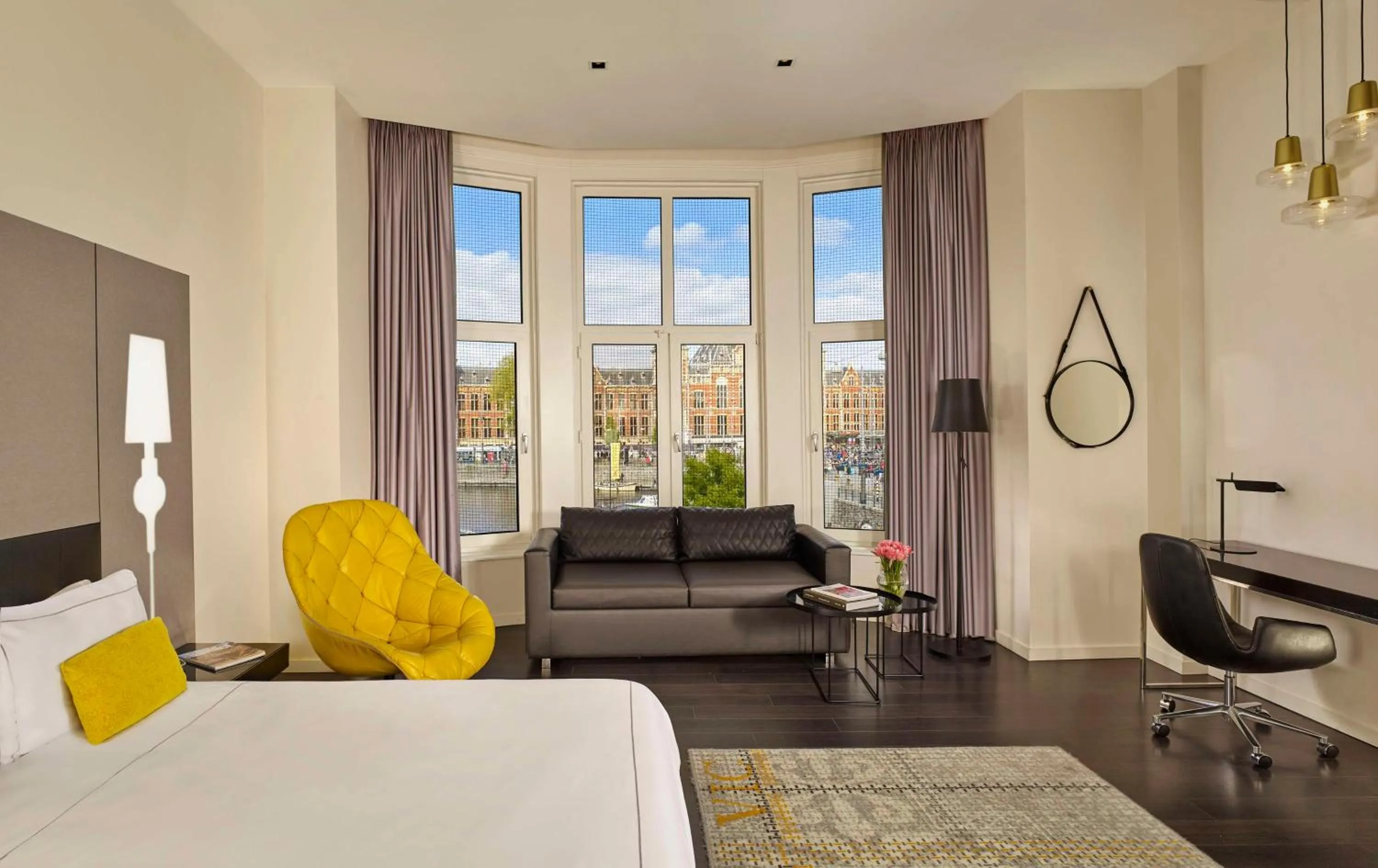 Bedroom, Bed in Park Plaza Victoria Amsterdam