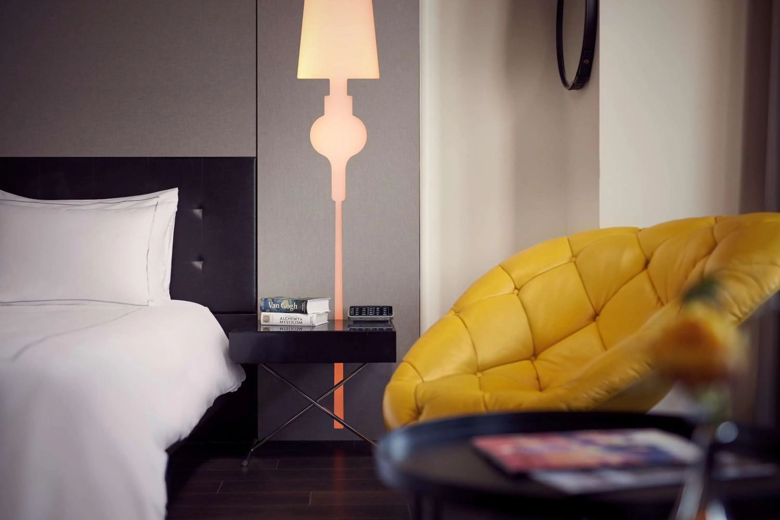 Bedroom, Bed in Park Plaza Victoria Amsterdam