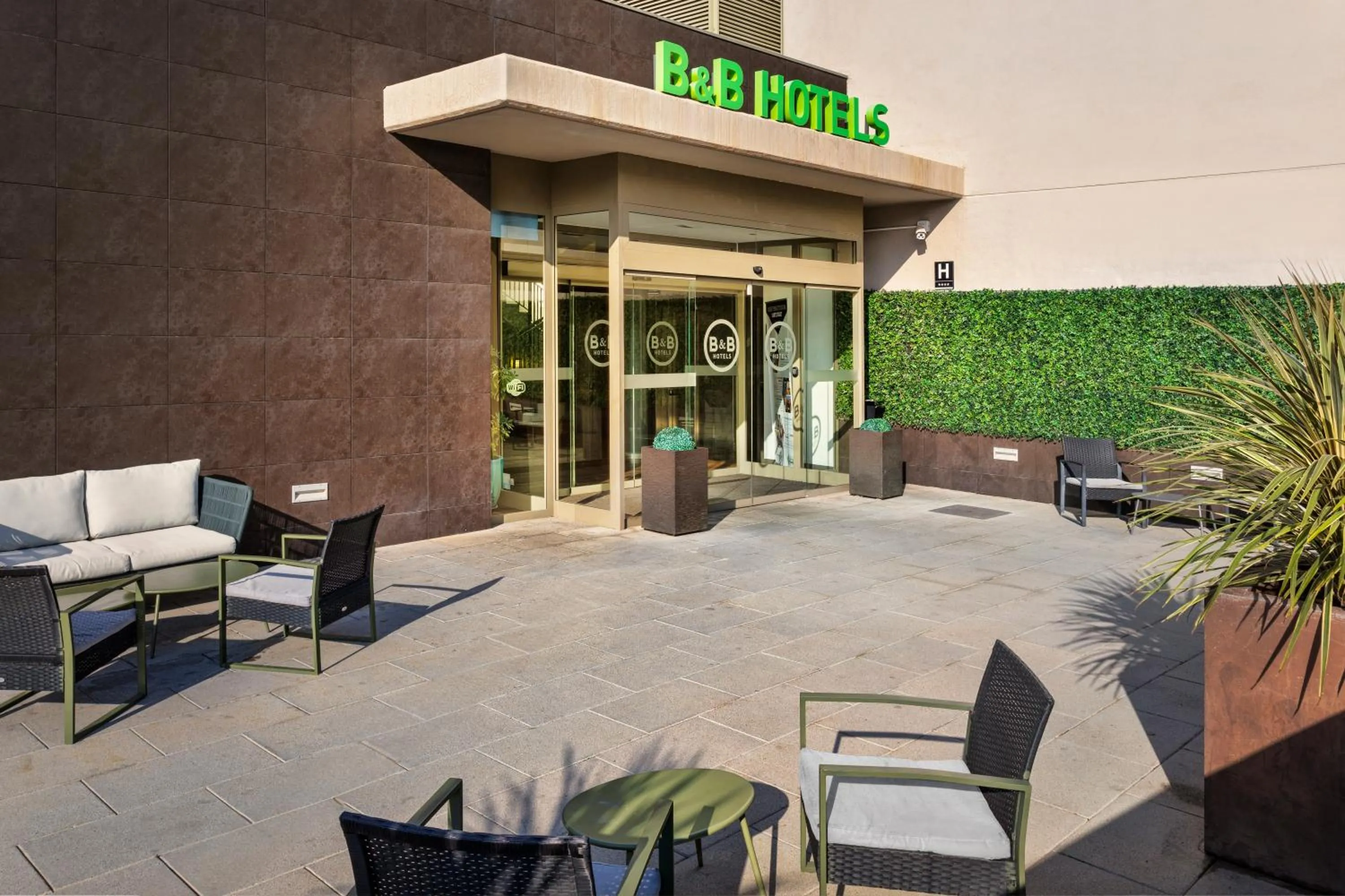 Patio in B&B HOTEL Barcelona Sant Cugat