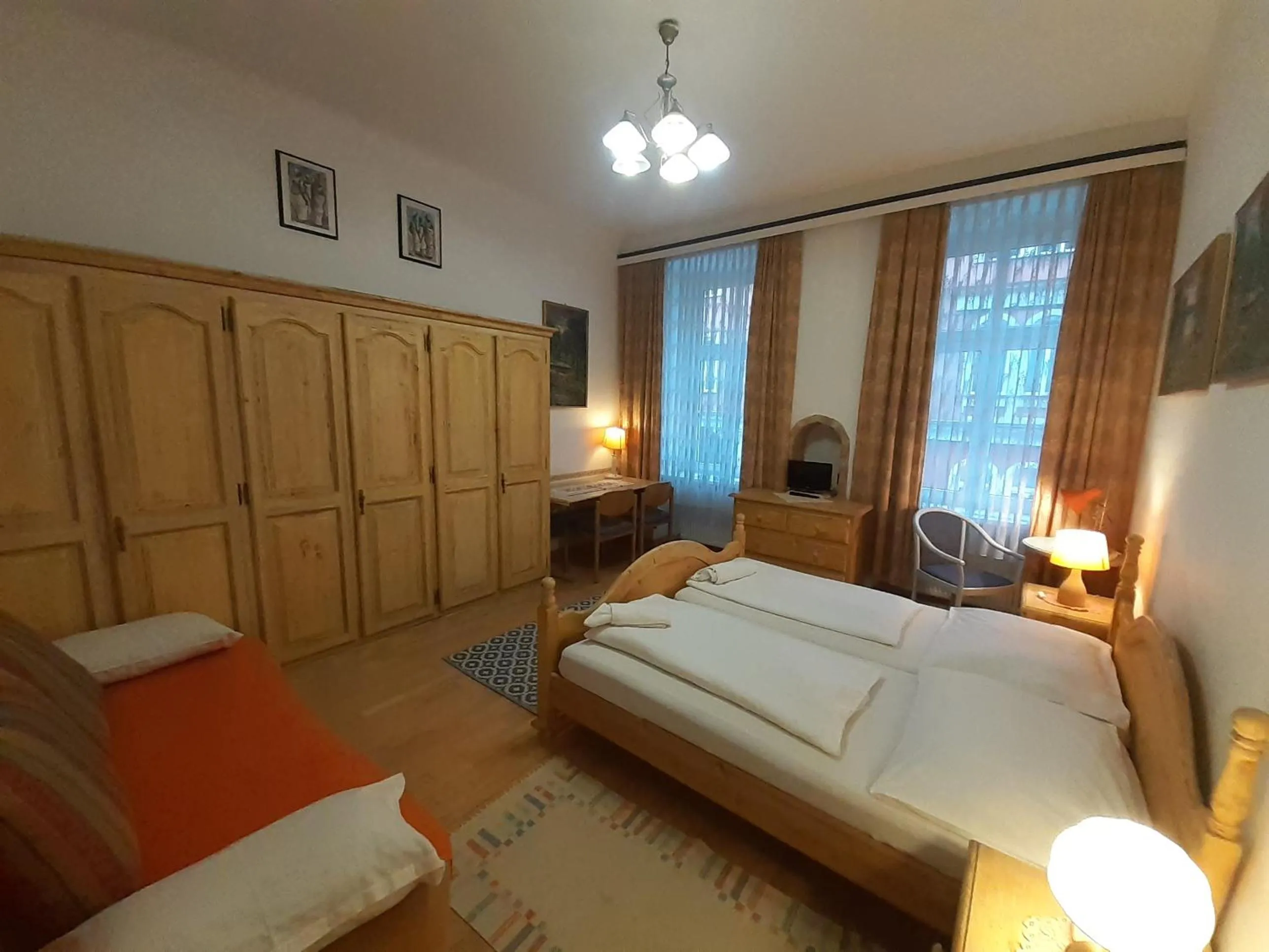 Photo of the whole room, Bed in HappyHostel