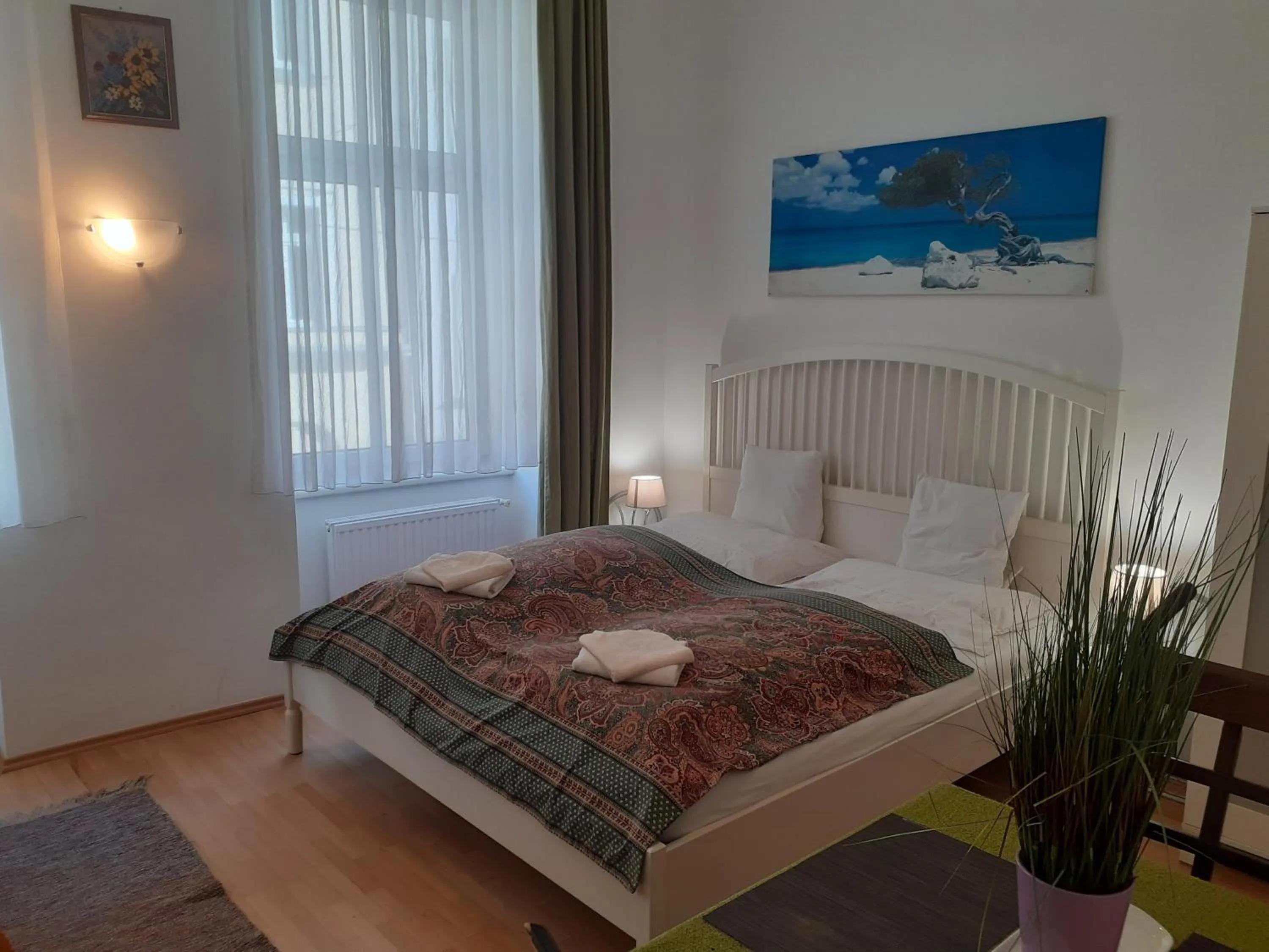 Photo of the whole room, Bed in HappyHostel