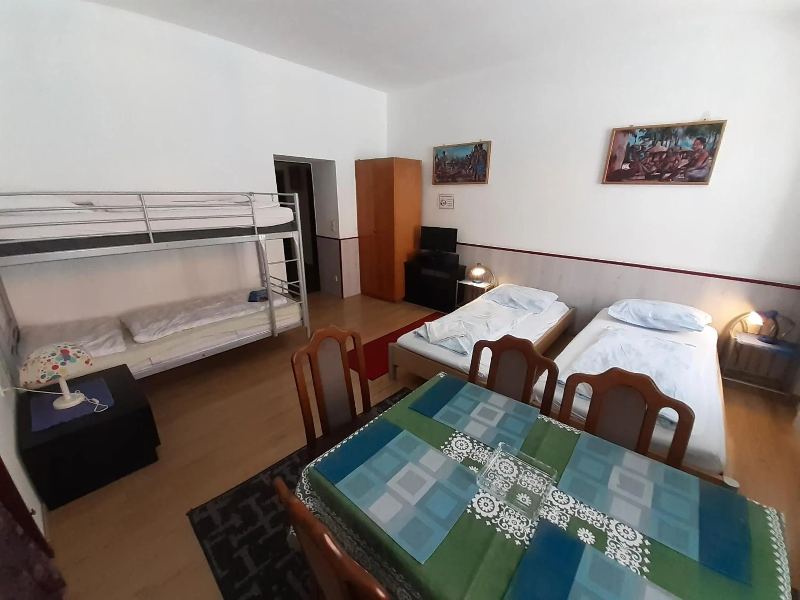 Photo of the whole room, Bed in HappyHostel