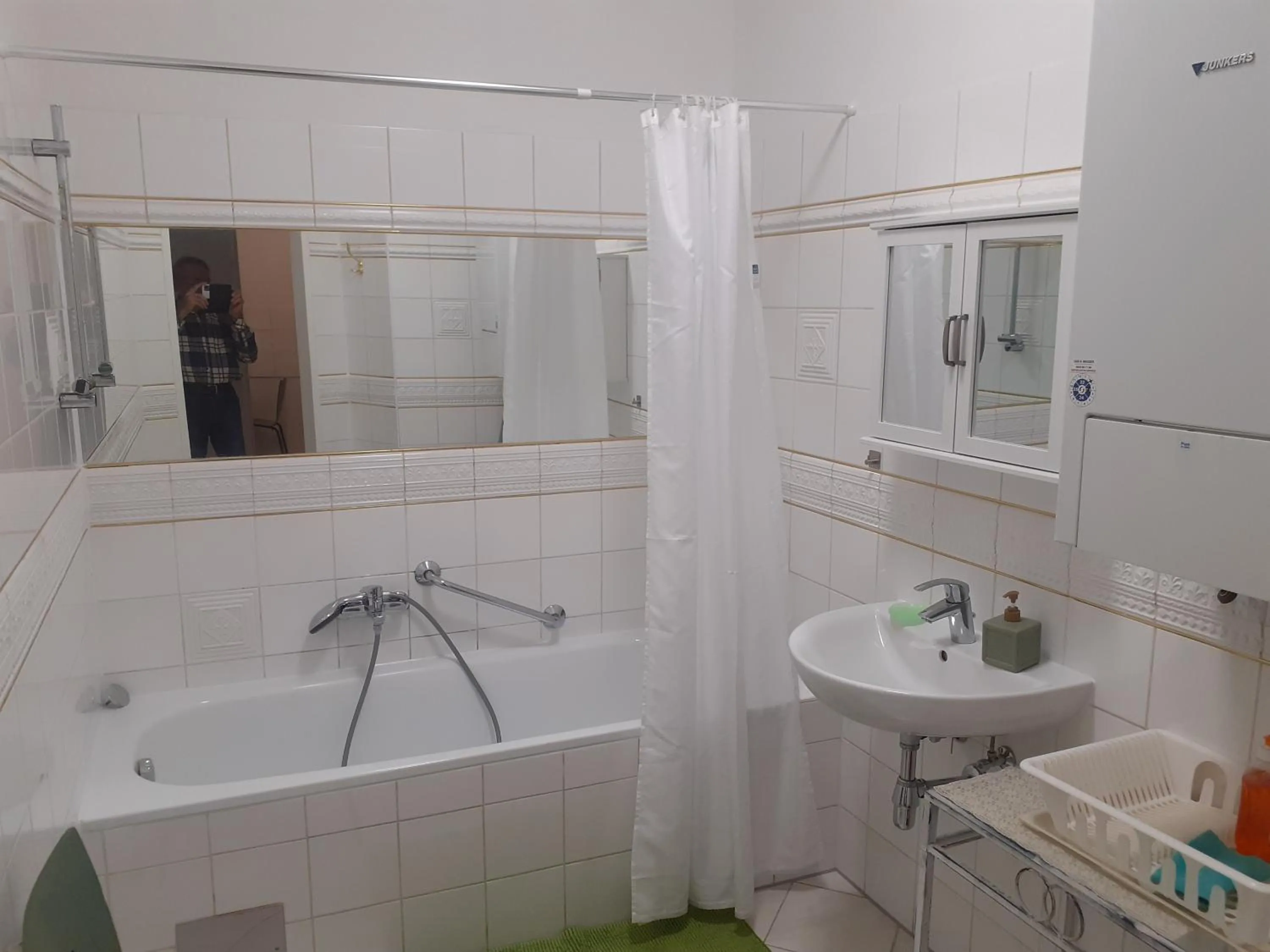 Bathroom in HappyHostel