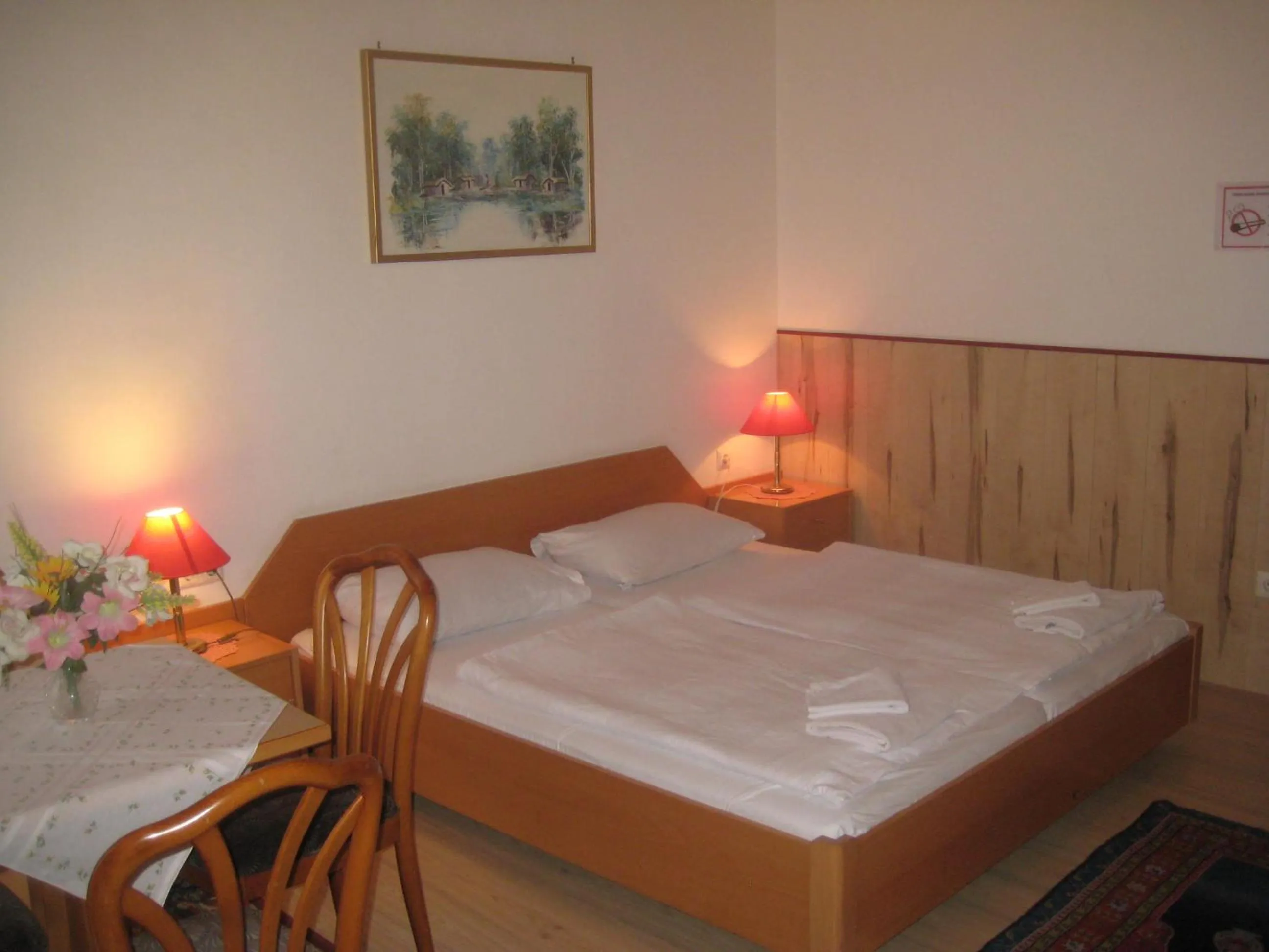 Photo of the whole room, Bed in HappyHostel