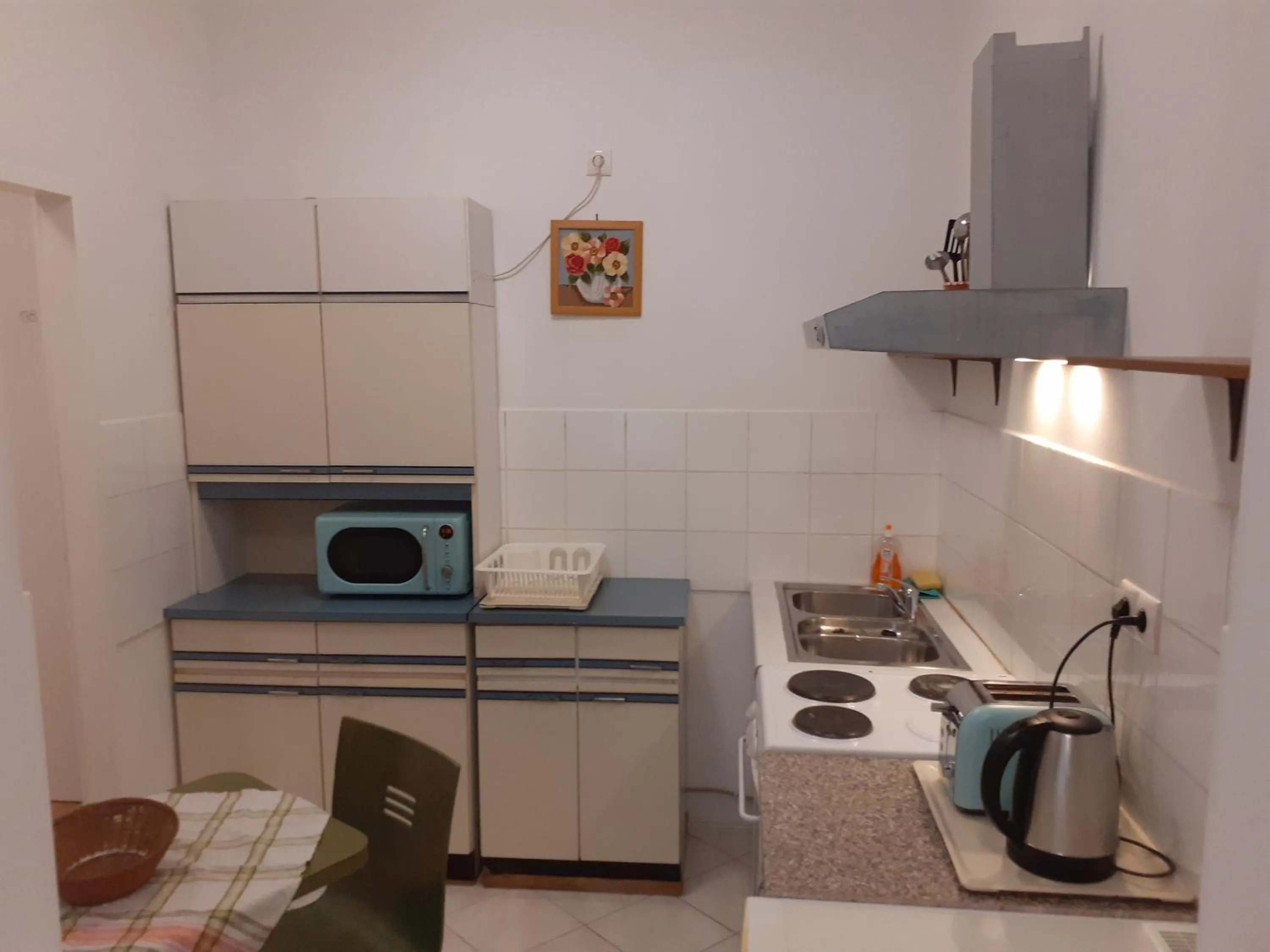 kitchen in HappyHostel