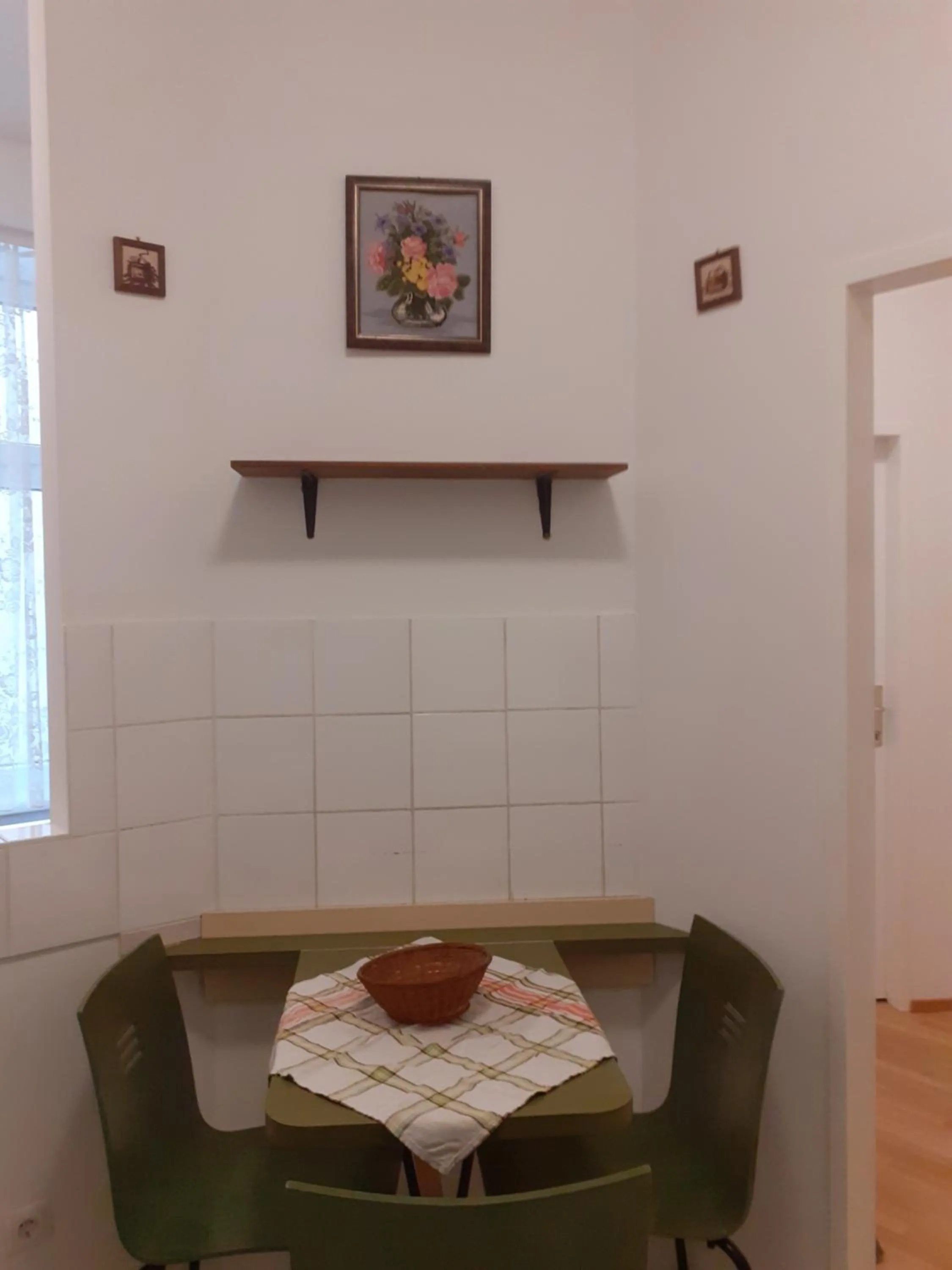 kitchen in HappyHostel