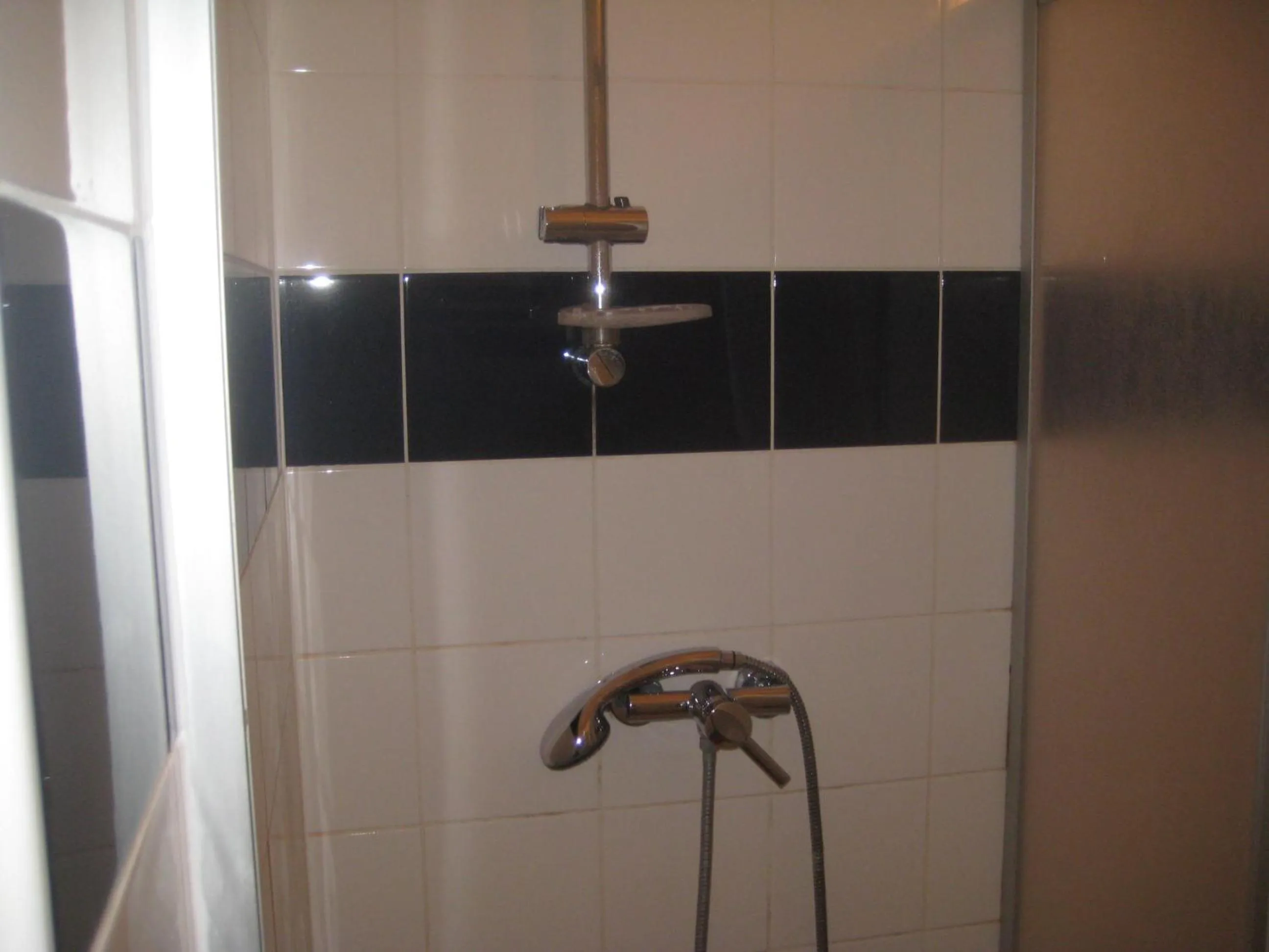 Shower in HappyHostel