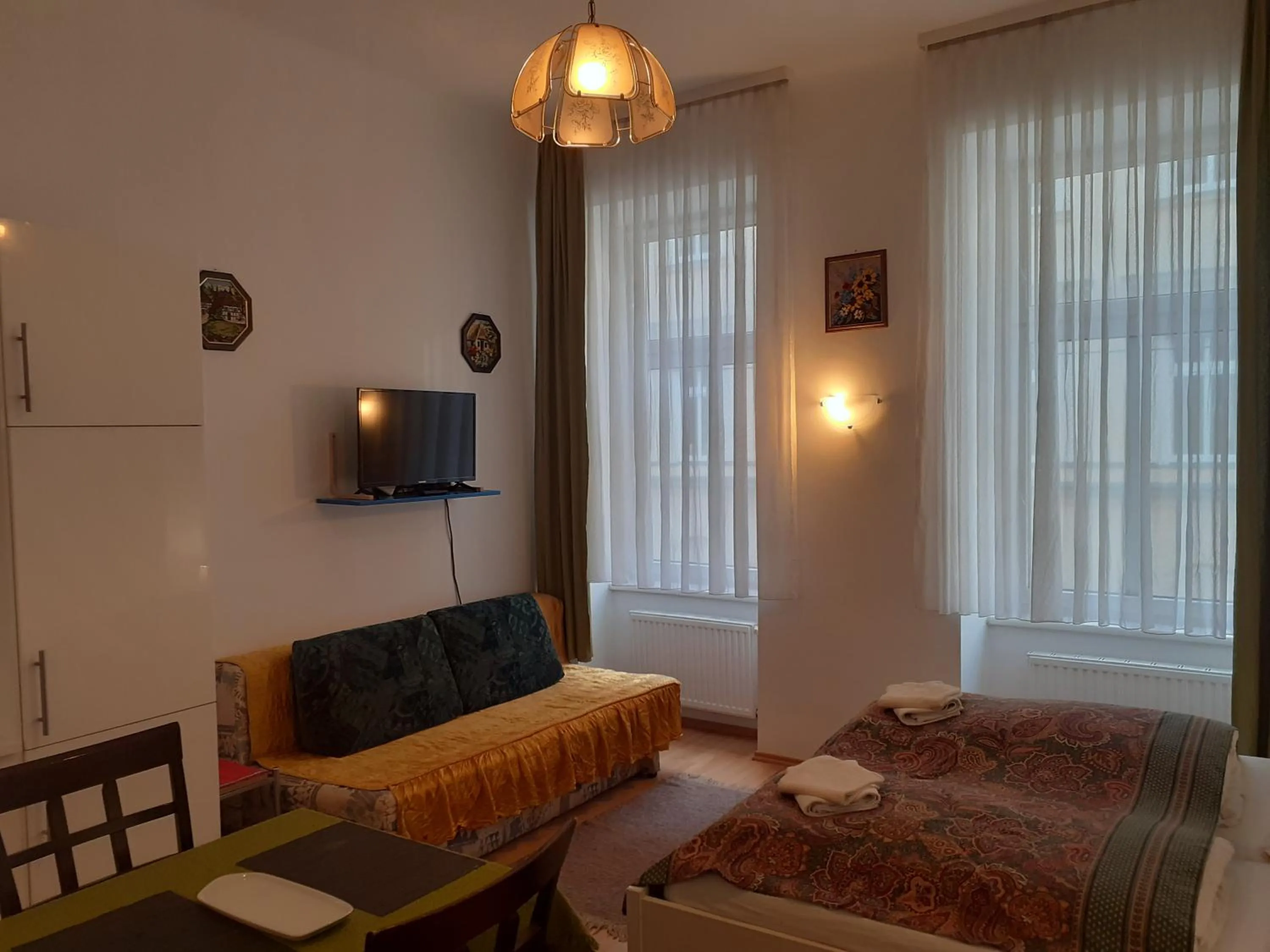 Photo of the whole room, Bed in HappyHostel