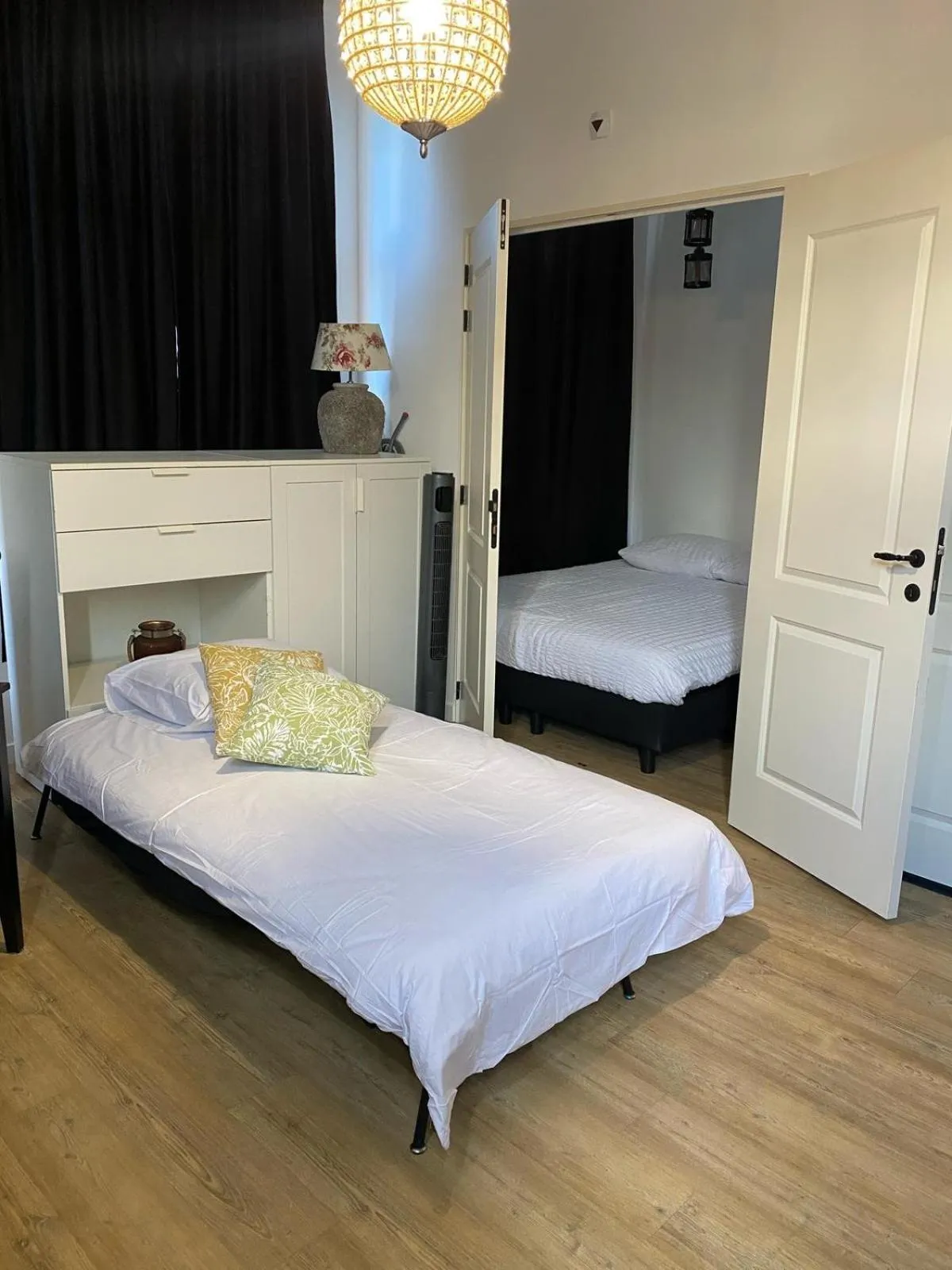 Bed in Rotterdam Inn