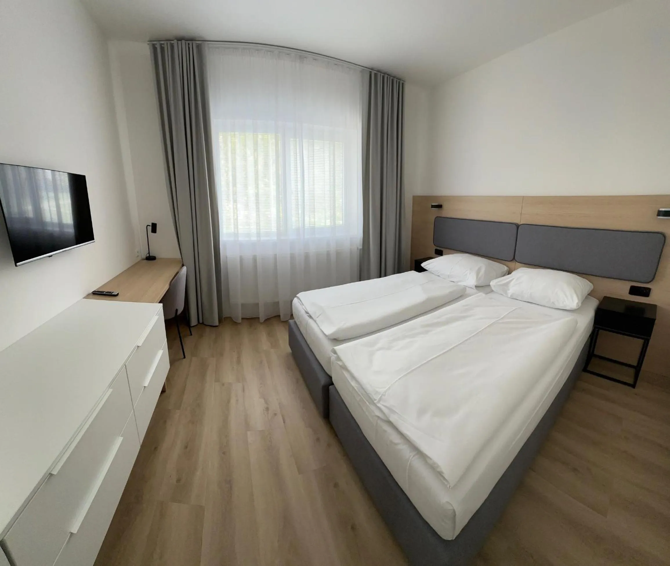 Bed in Hotel Kapitol