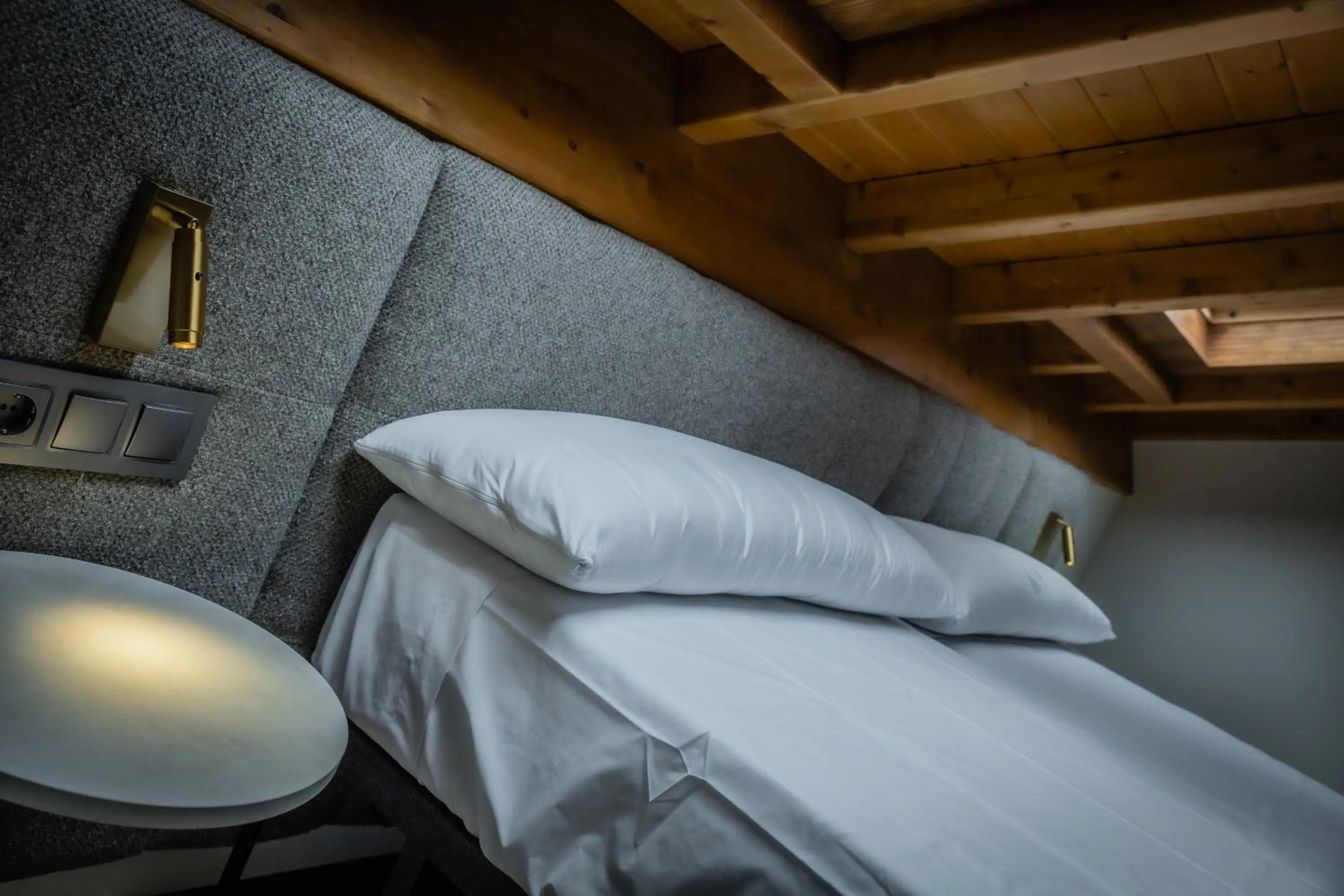 Bed in HOTEL CORONA DE PADRÓN