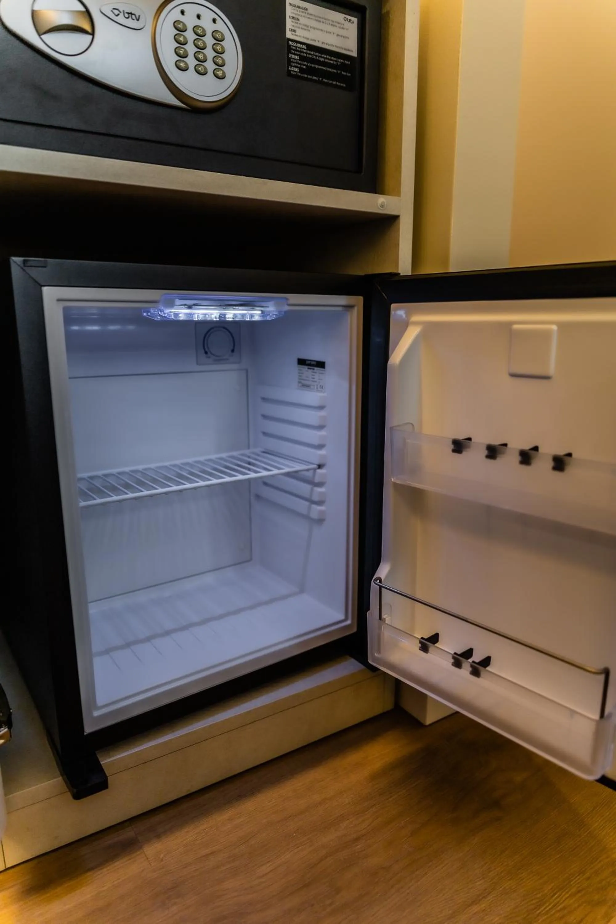 Kitchen or kitchenette in HOTEL CORONA DE PADRÓN