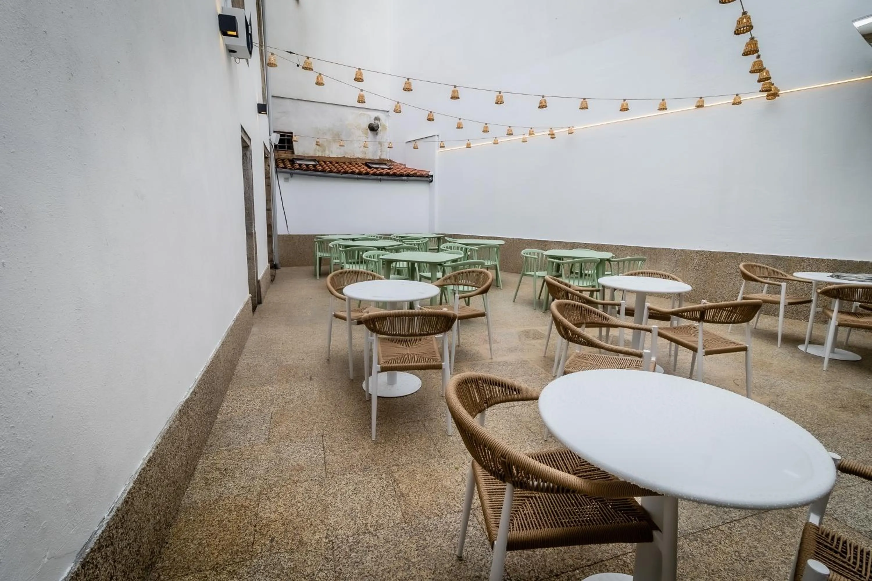 Restaurant/places to eat in HOTEL CORONA DE PADRÓN